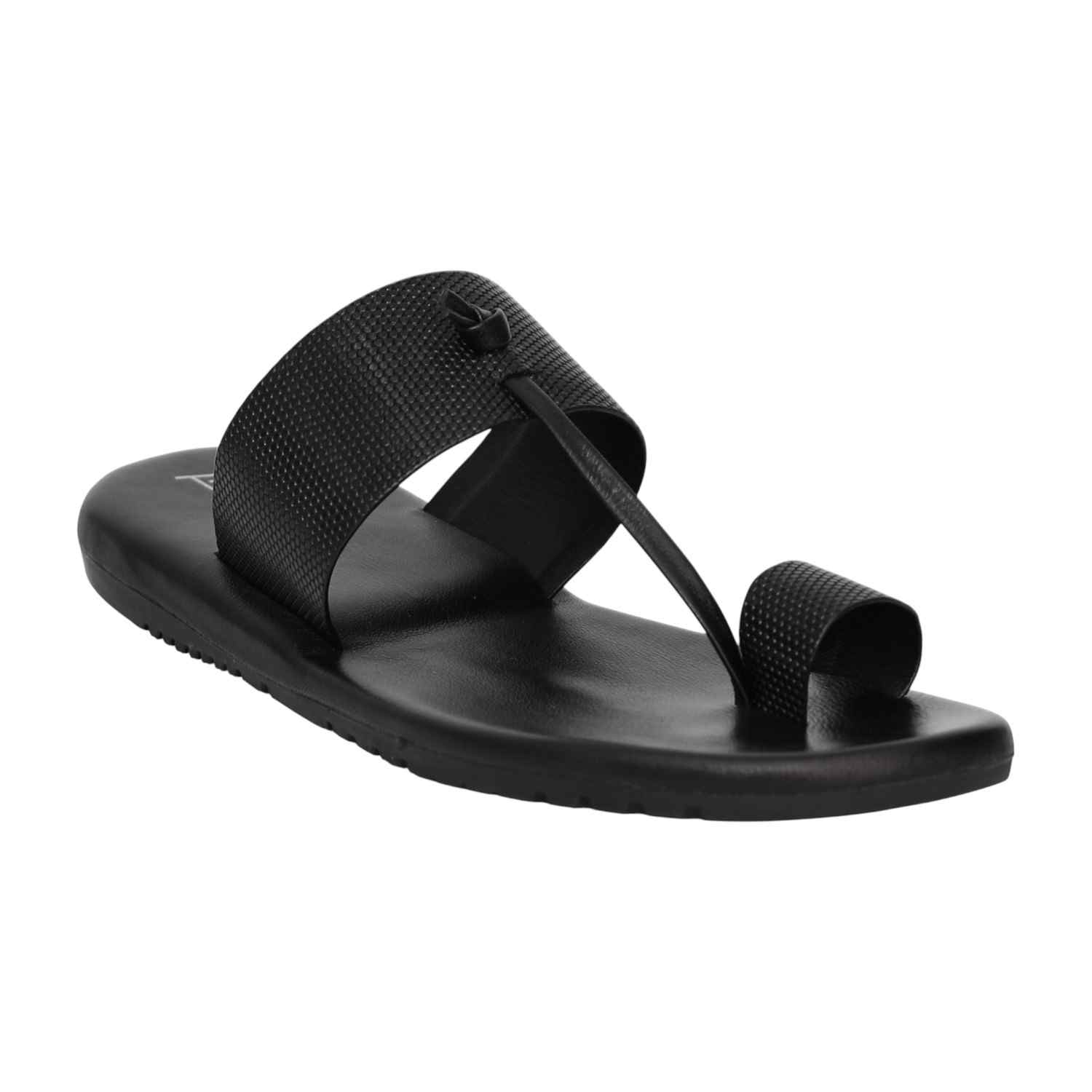 Men Black Nova Textured Toe-Loop Sandals