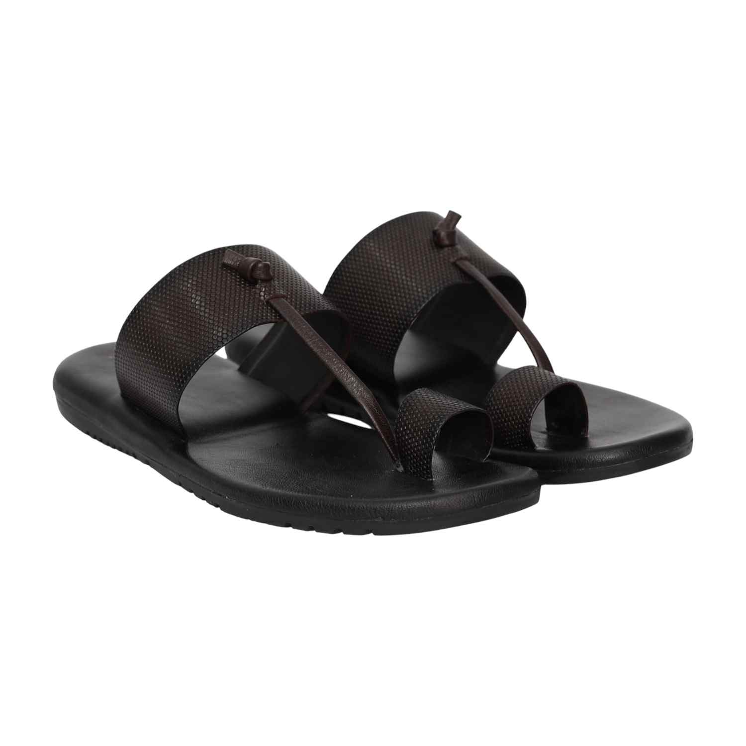 Men Cherry Nova Textured Toe-Loop Sandals