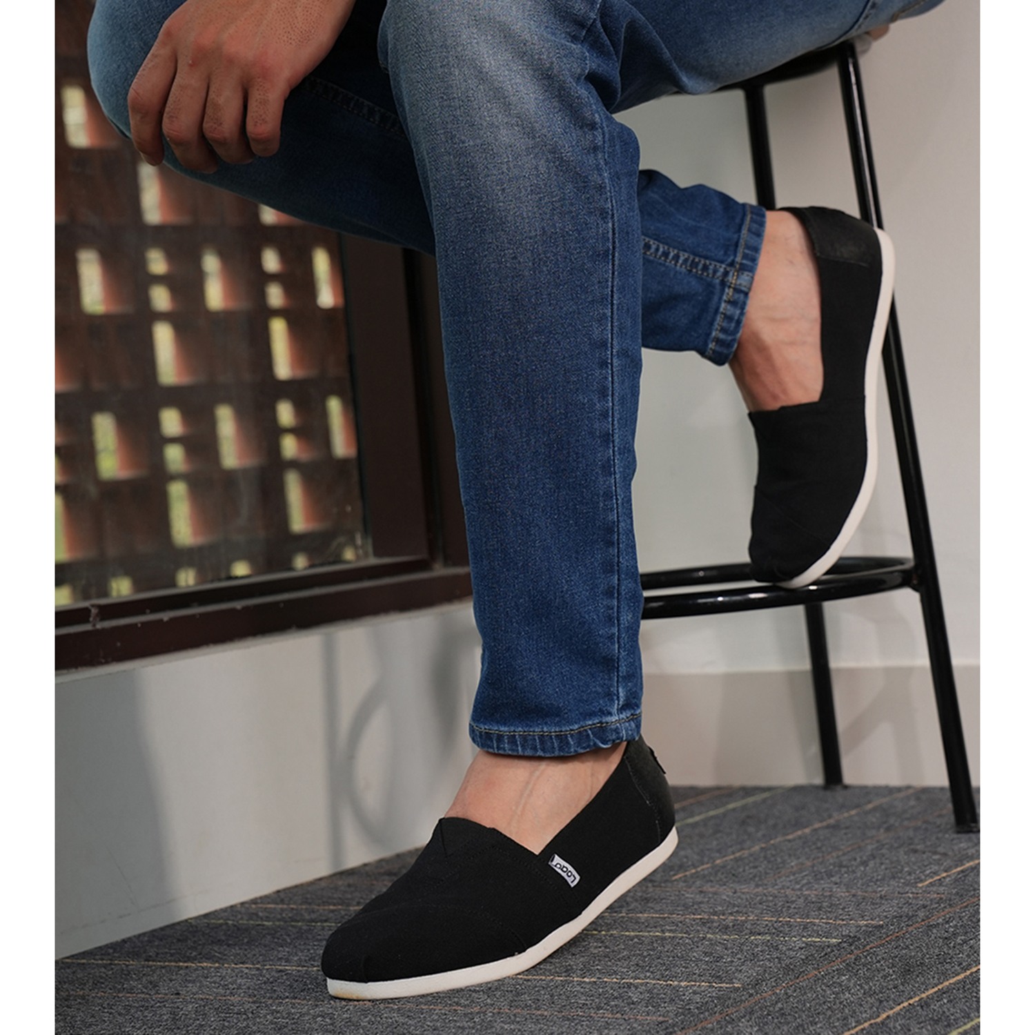 Alpari Go Men's Black Slip-ons