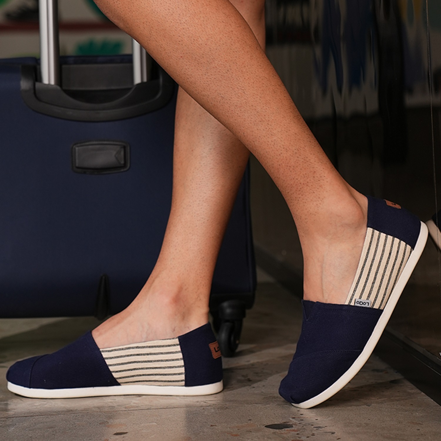 LoQo | Alpari Varsity Men's Navy Slip-ons|0