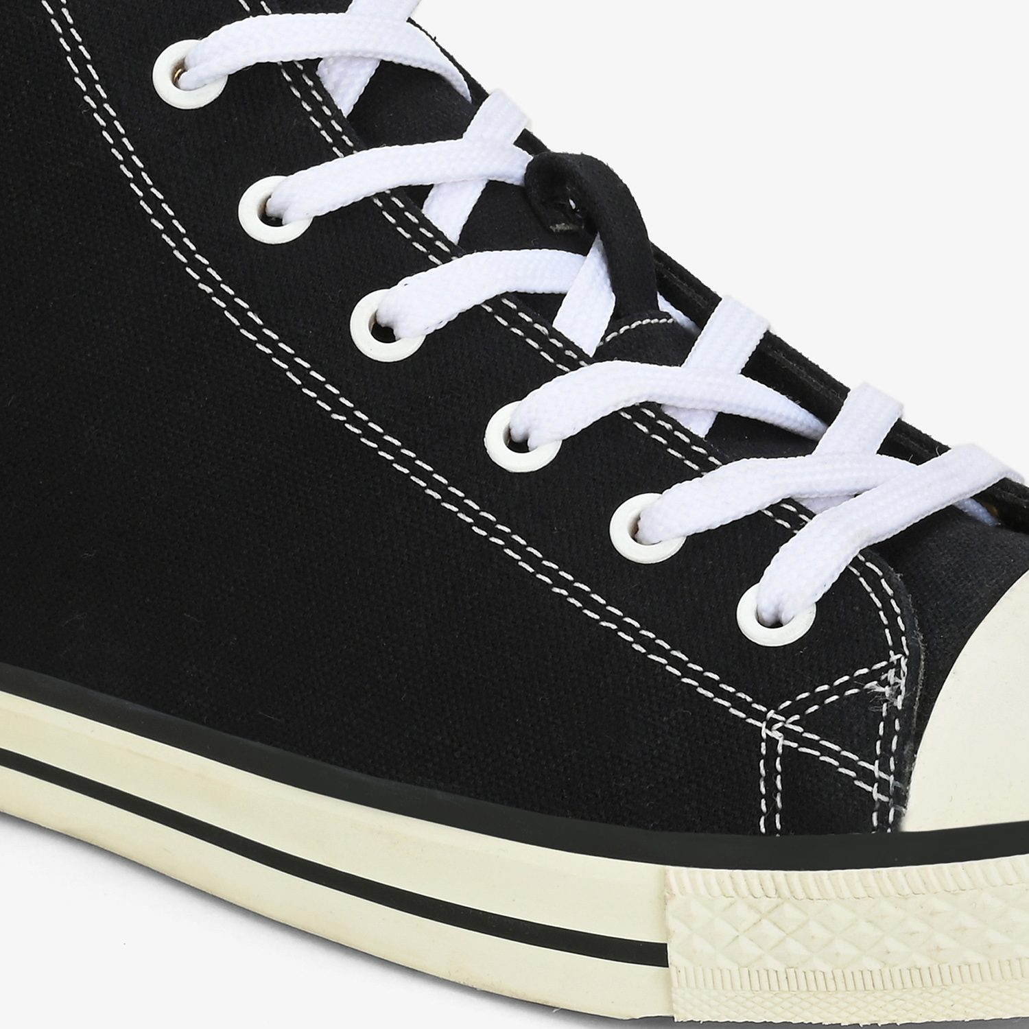 Kiry Men Black-White Oldschool Lace Up Sneaker