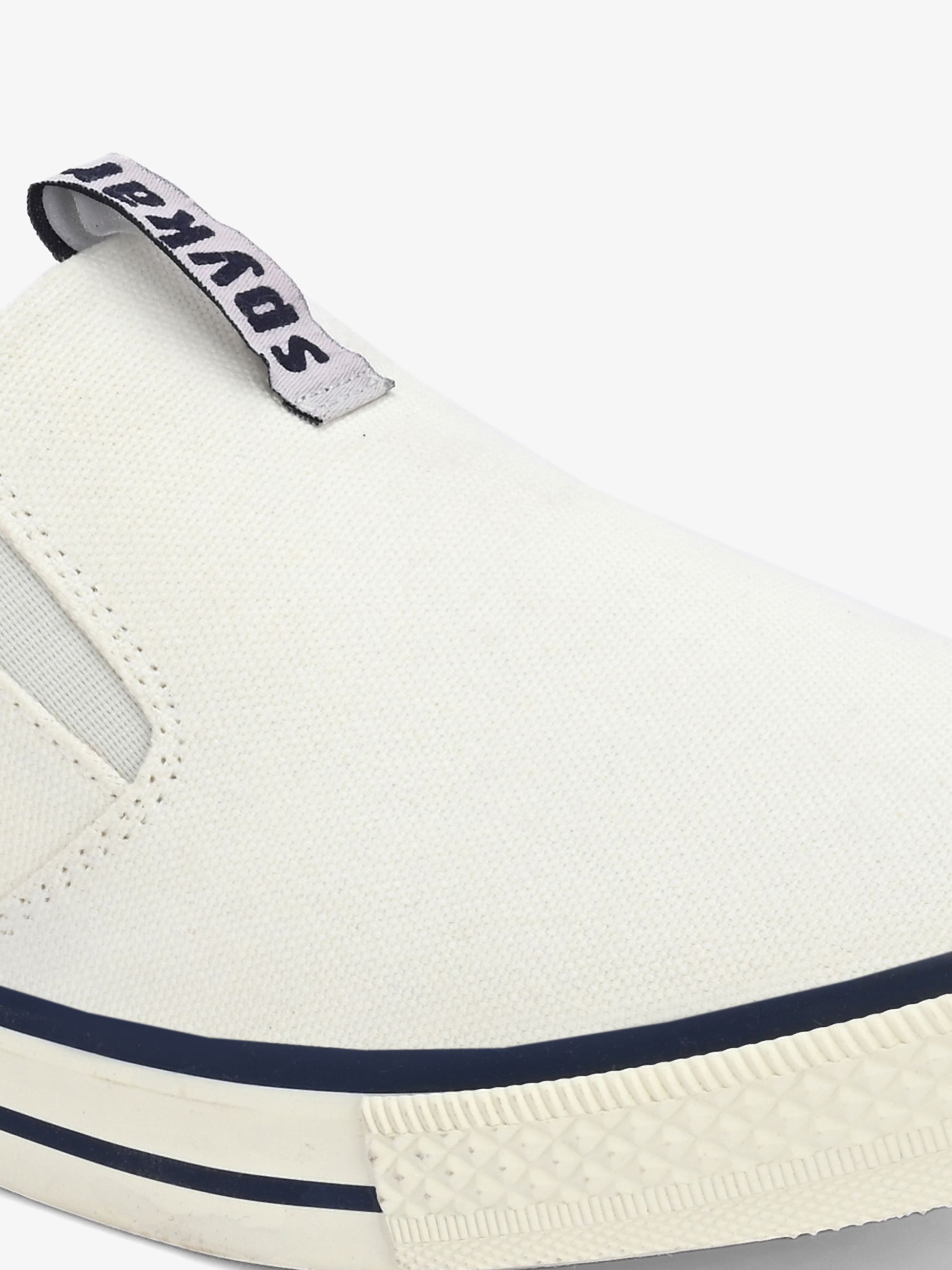 Sopheak Men White-Navy Oldschool Slip On Sneaker