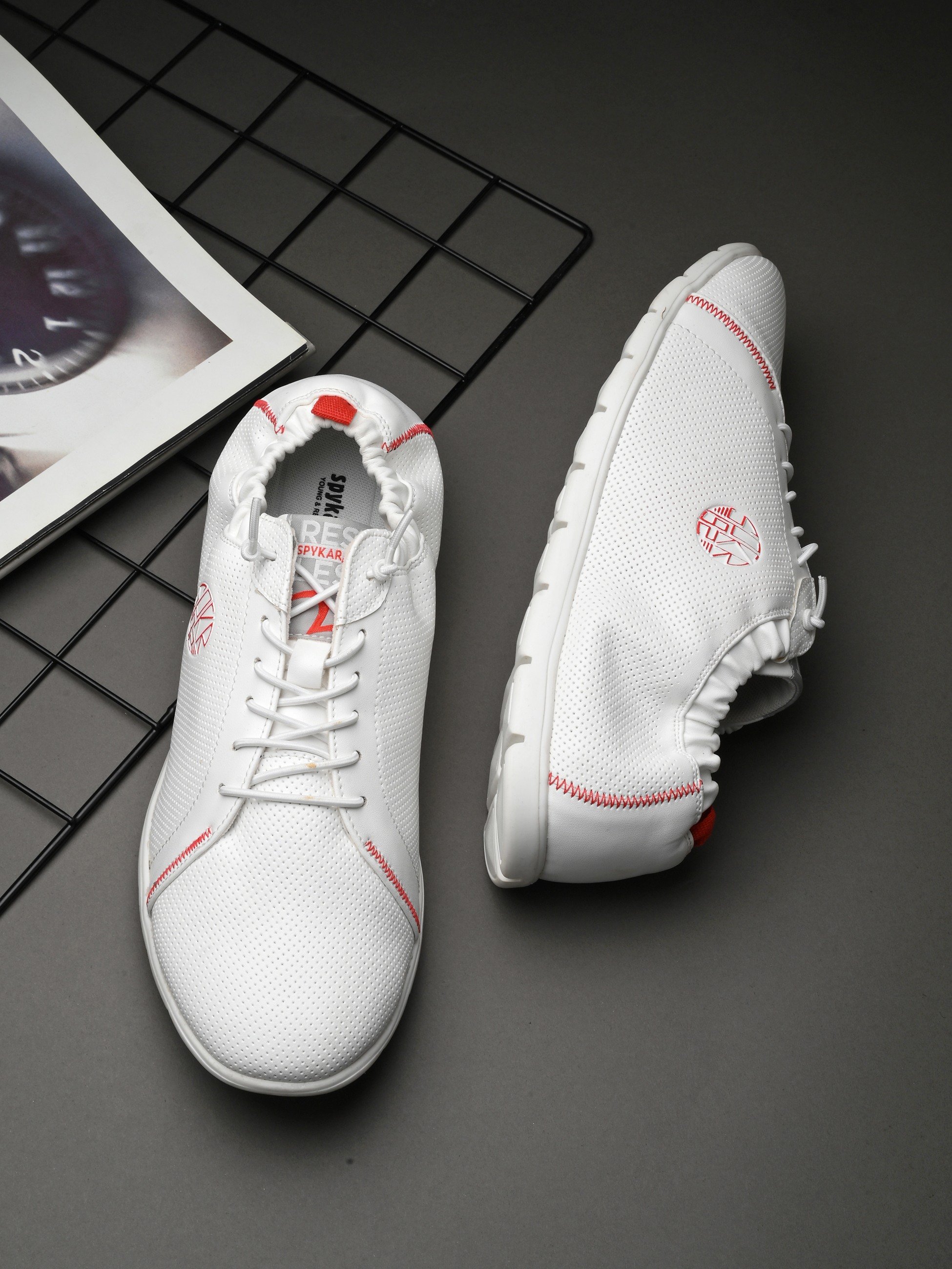 Lojo Men White-Red Comfort Slip On Sneaker