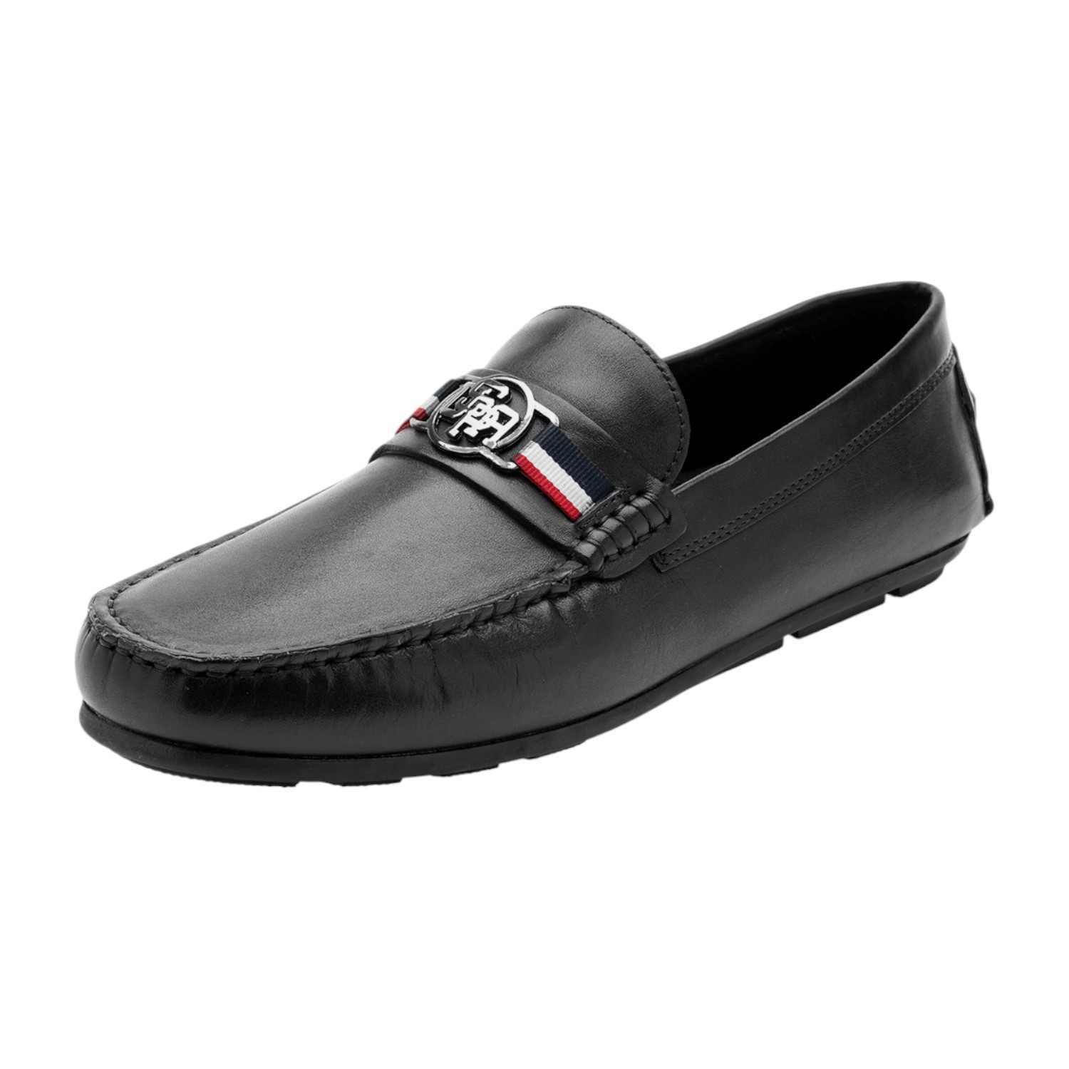 Men Astian Solid Loafers