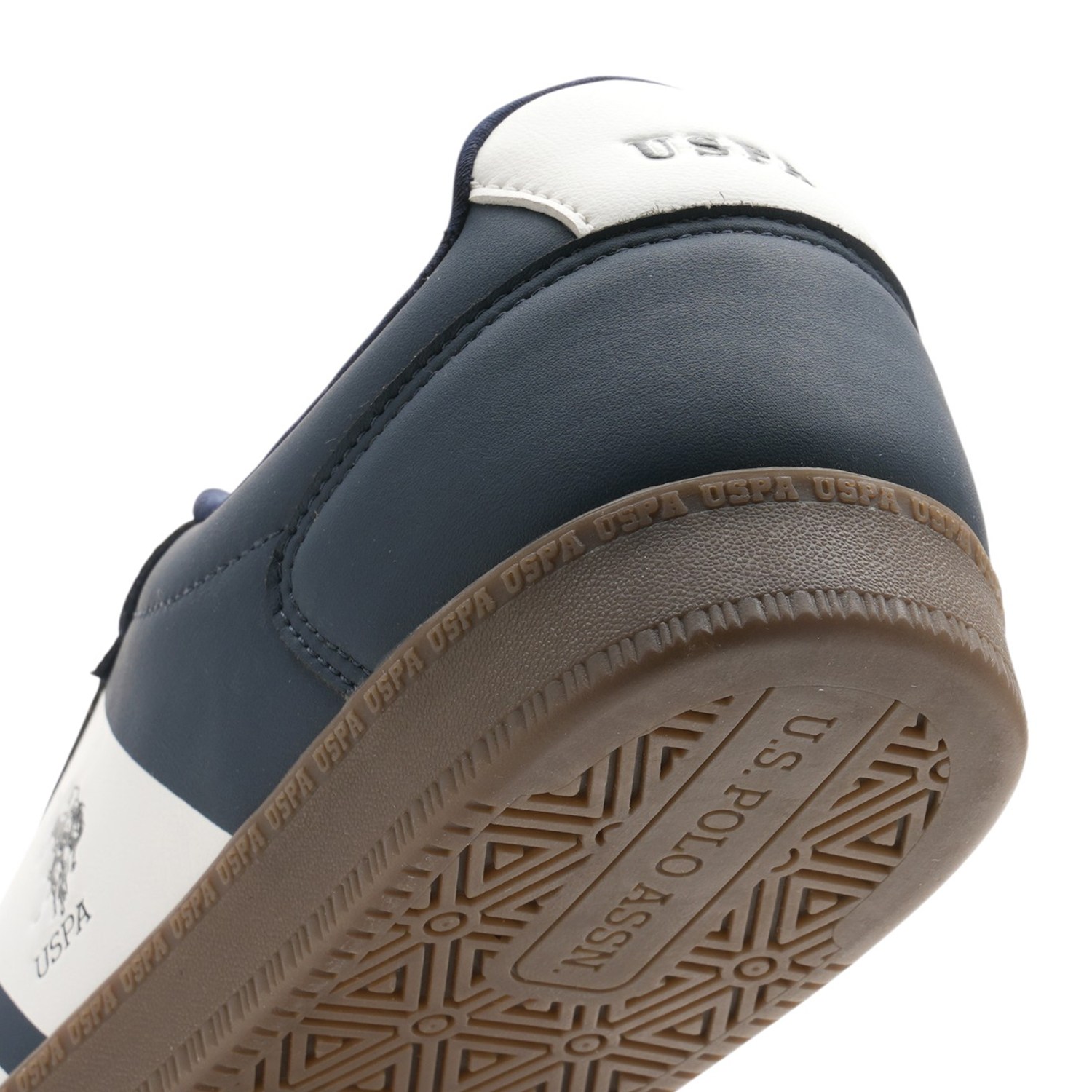 Men Hilton Colourblocked Sneakers