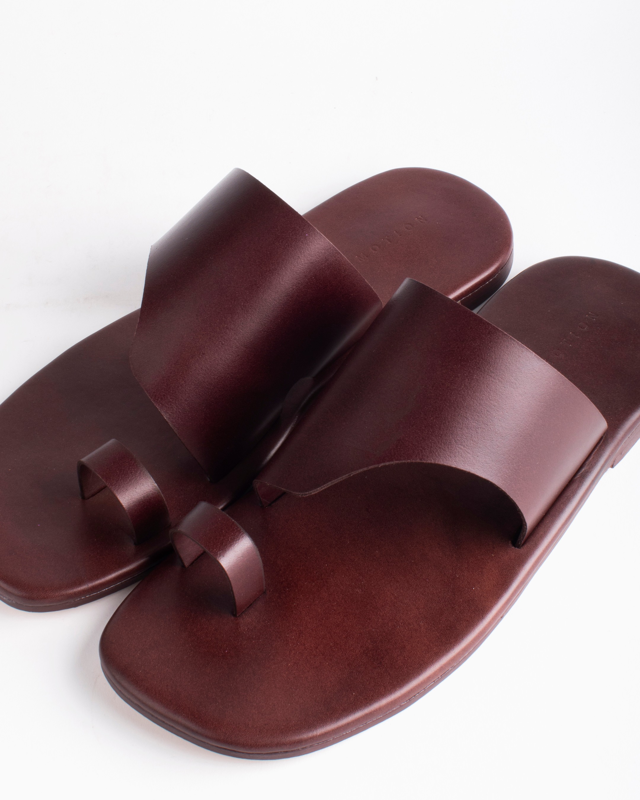 Monochrome Open Toe Chappals