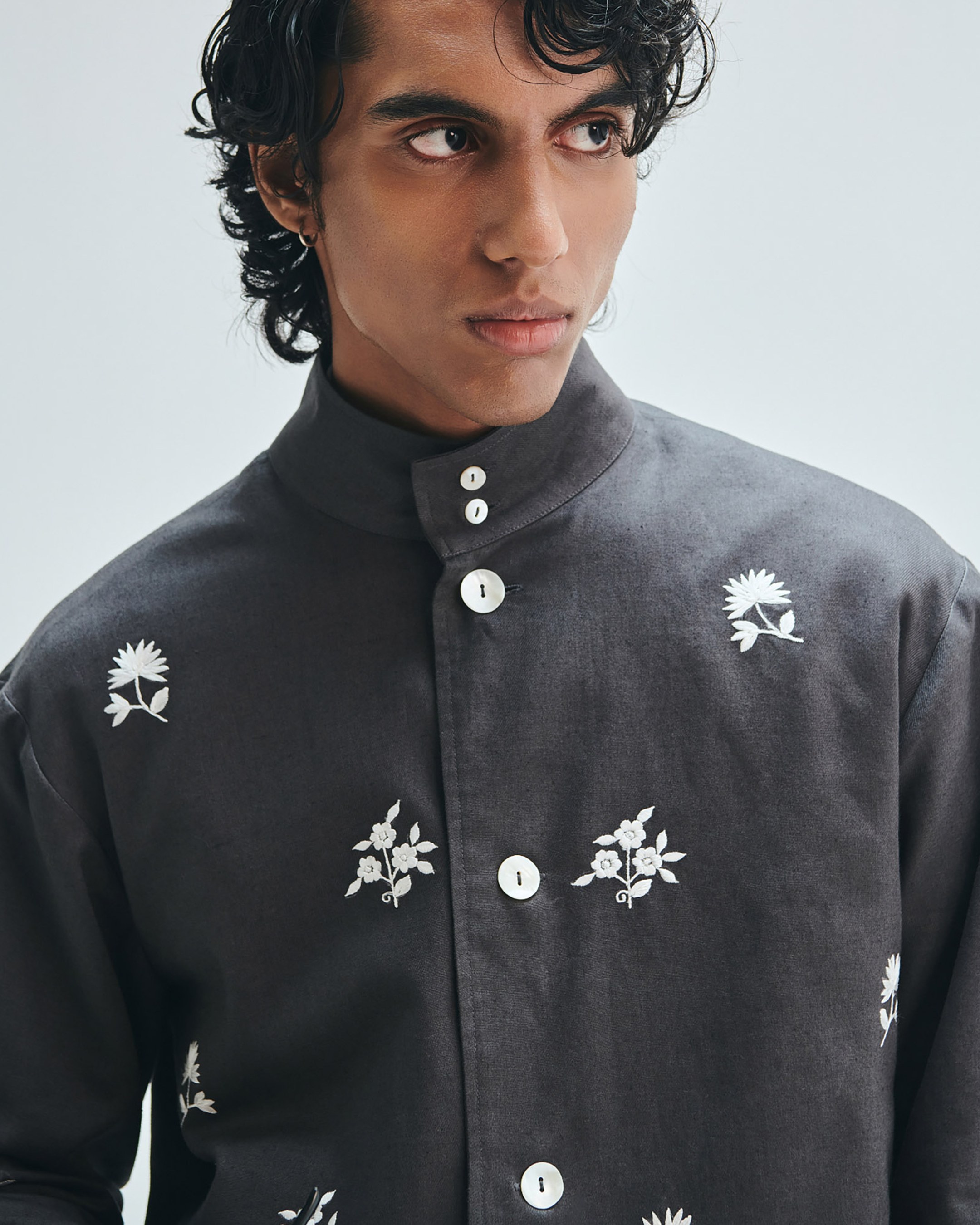 Pebble Co-linen Embroidered Men’s Stand Collar Jacket