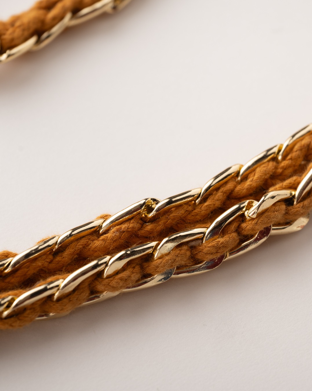 Sling it Phone Lanyard with Chain