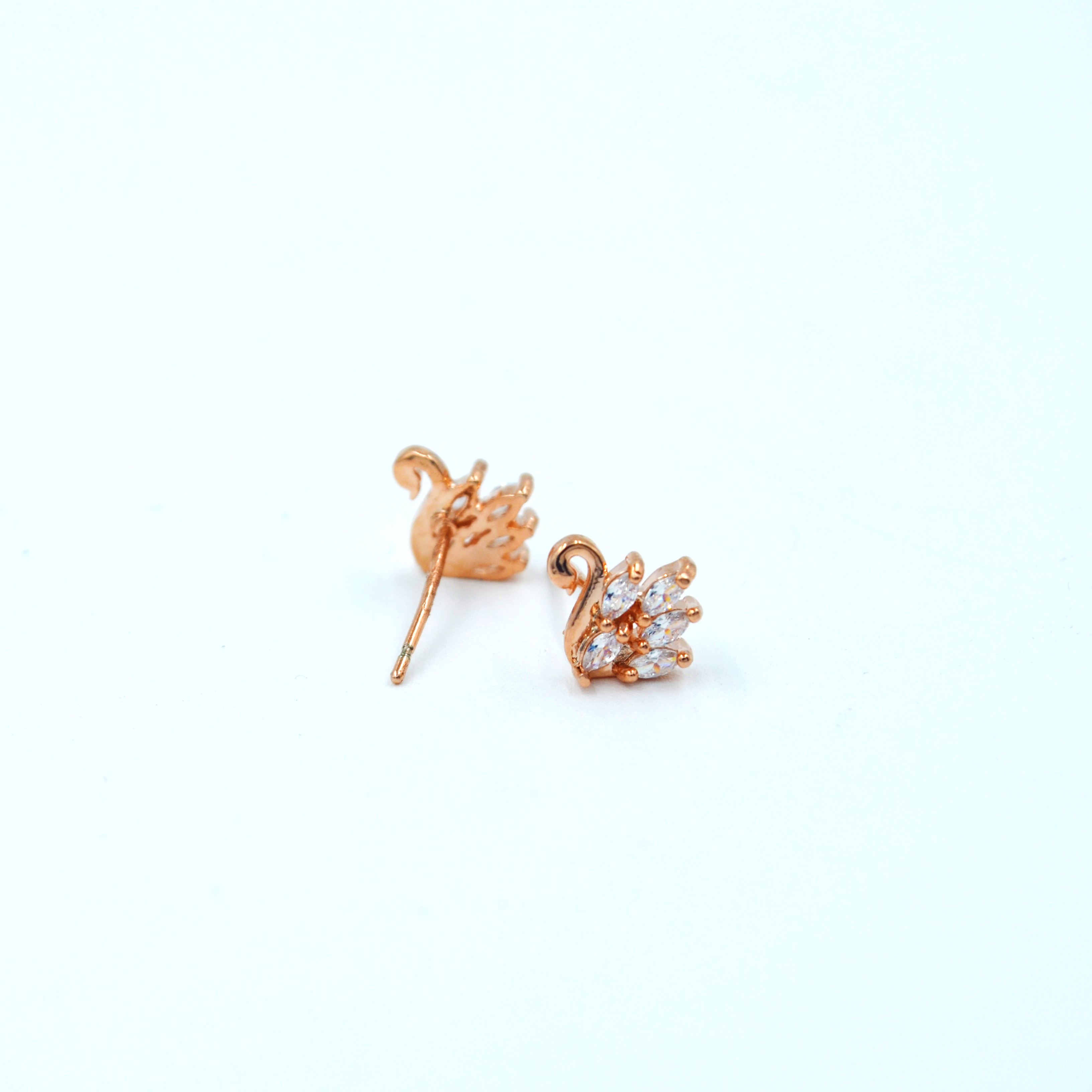 The Nila Rose Gold plated Swan Crystal Top with pearl Danglers
