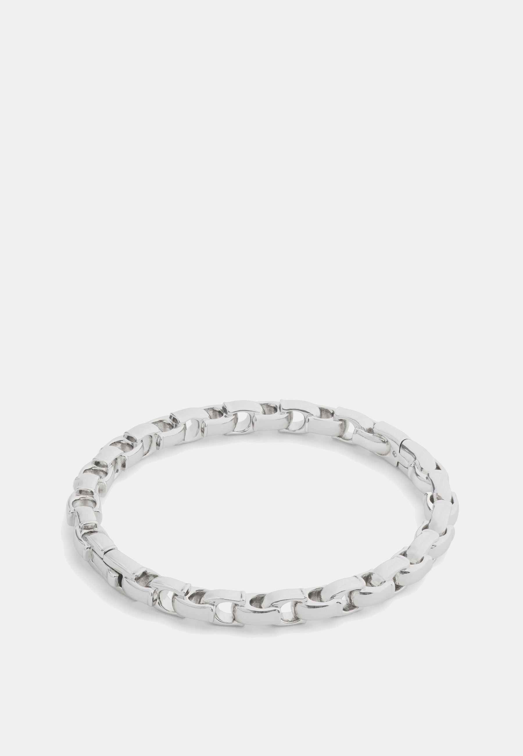 Signature C Hinged Bangle