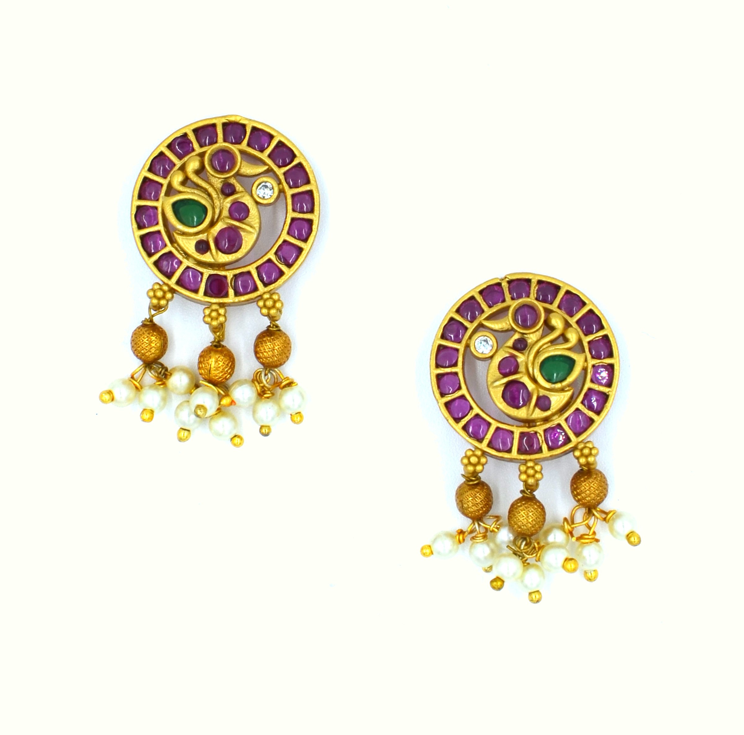 The Nila Gold Plated Traditional Kundan Chocker with Earrings