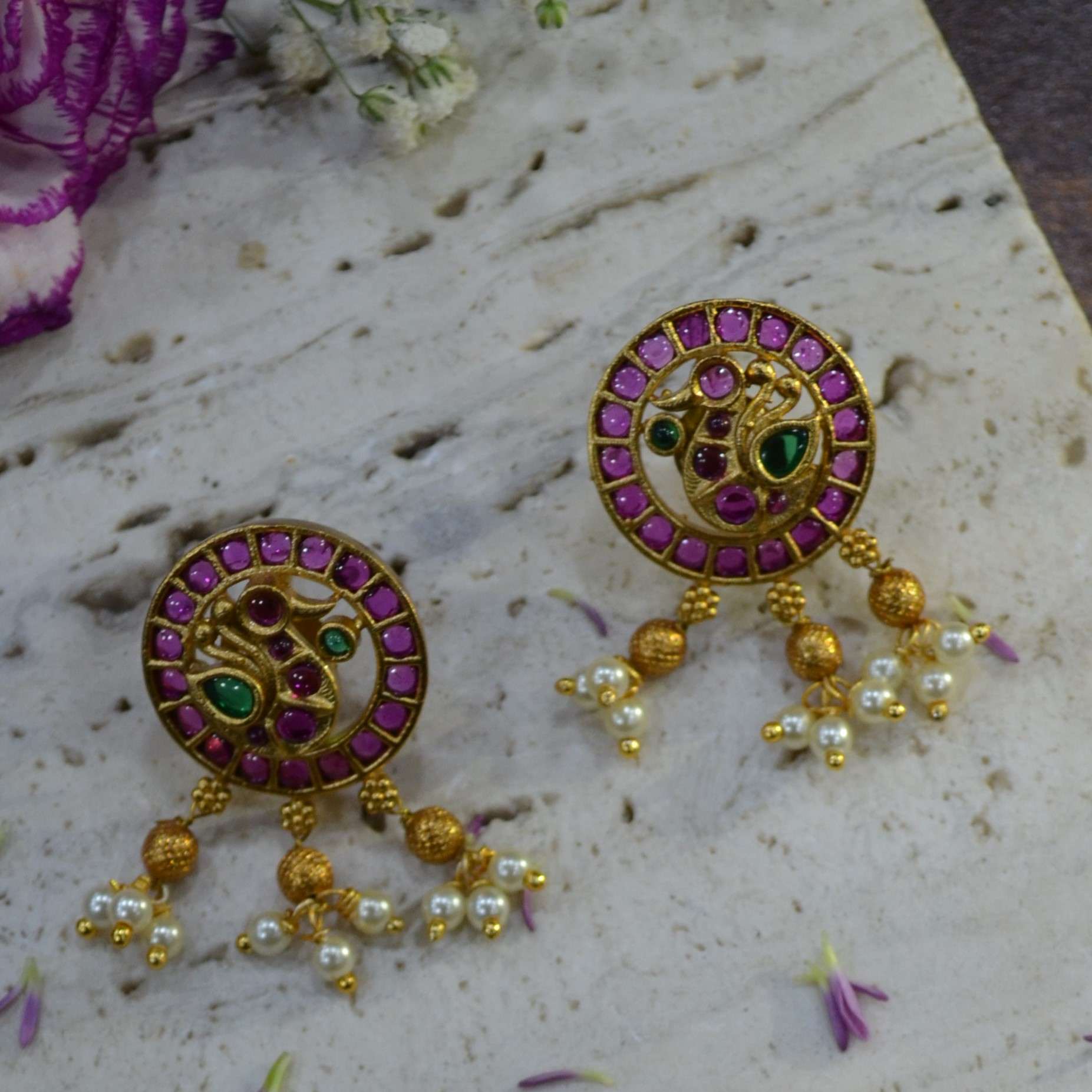 The Nila Gold Plated Traditional Kundan Chocker with Earrings