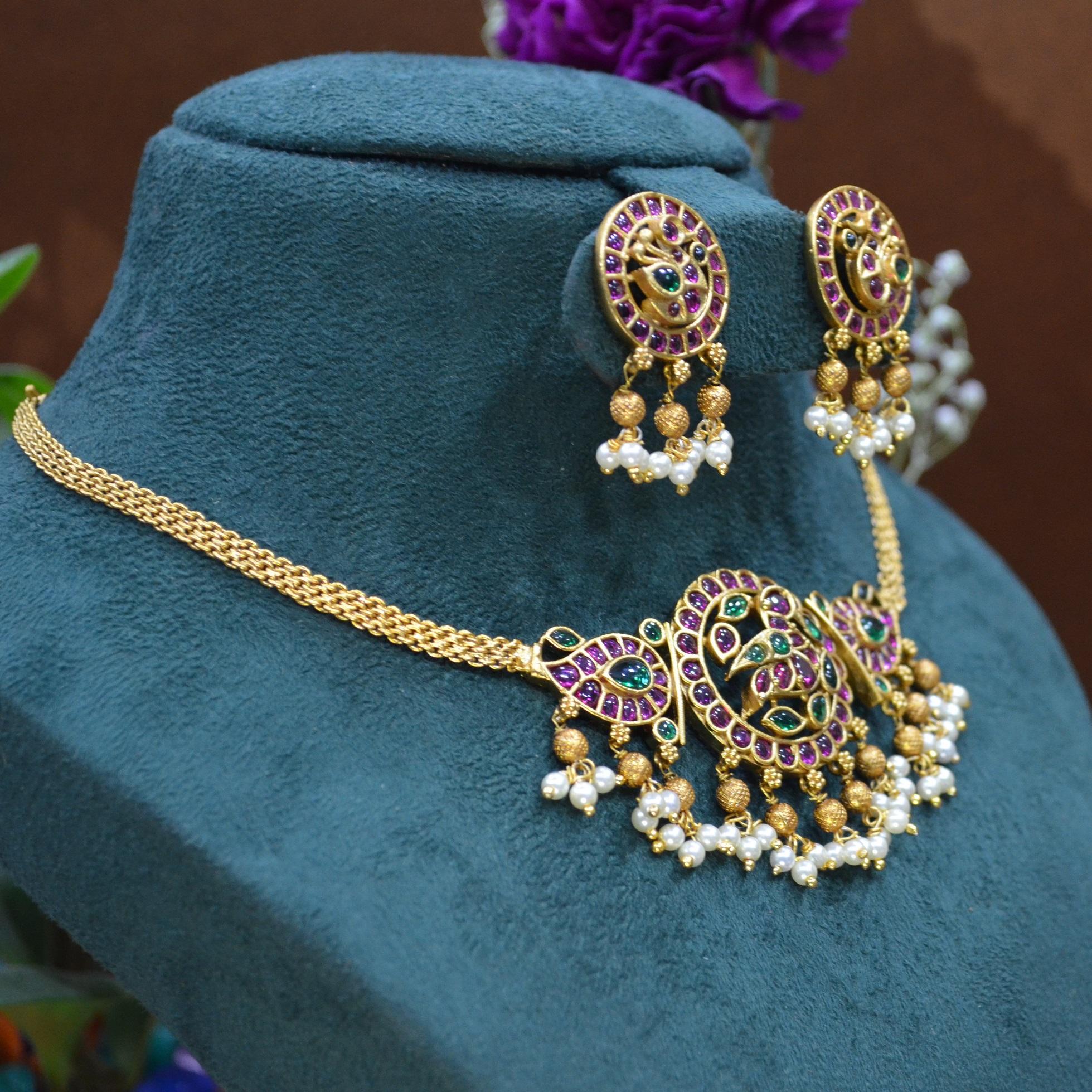 The Nila Gold Plated Traditional Kundan Chocker with Earrings