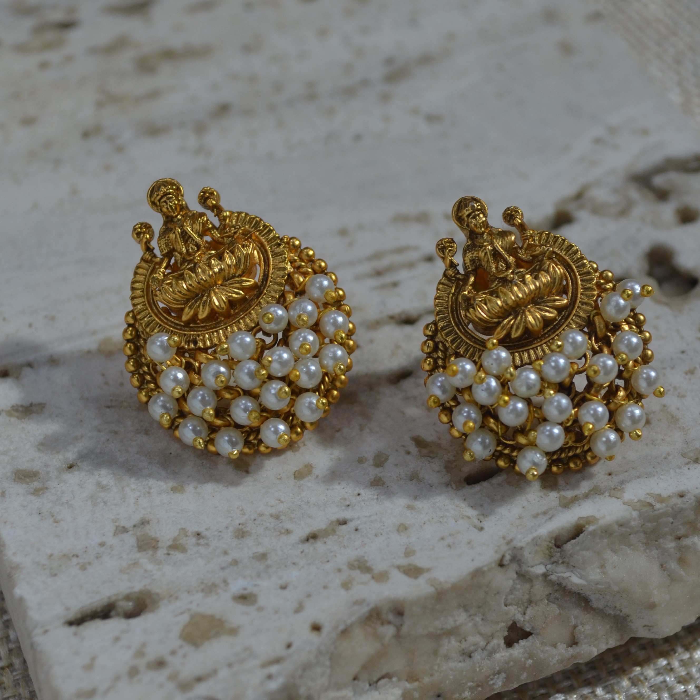 The Nila Gold Plated Temple Design Pendant Chain with Pearl Tops Earrings