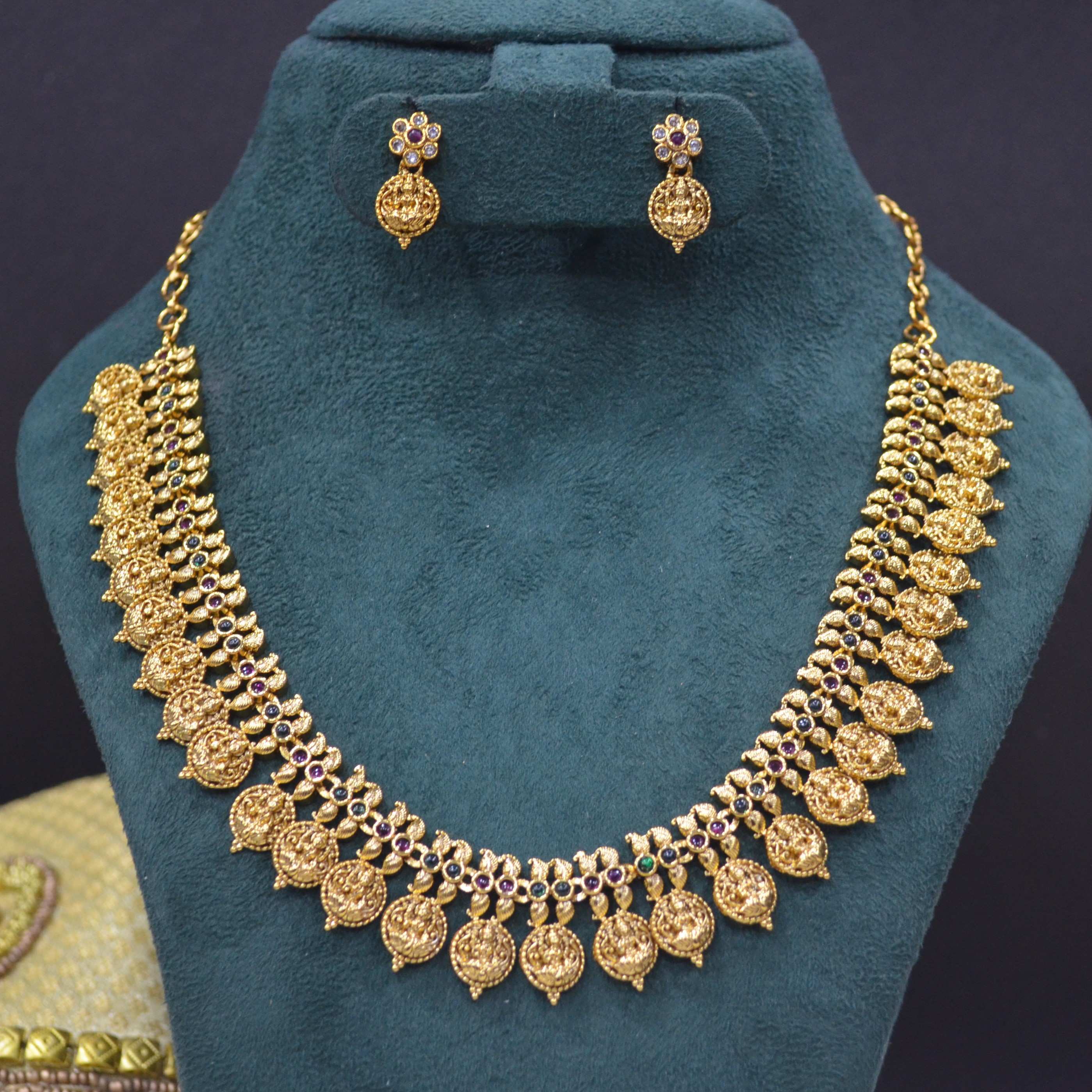The Nila Gold Plated Small Coin Necklace with Floral Top Earrings