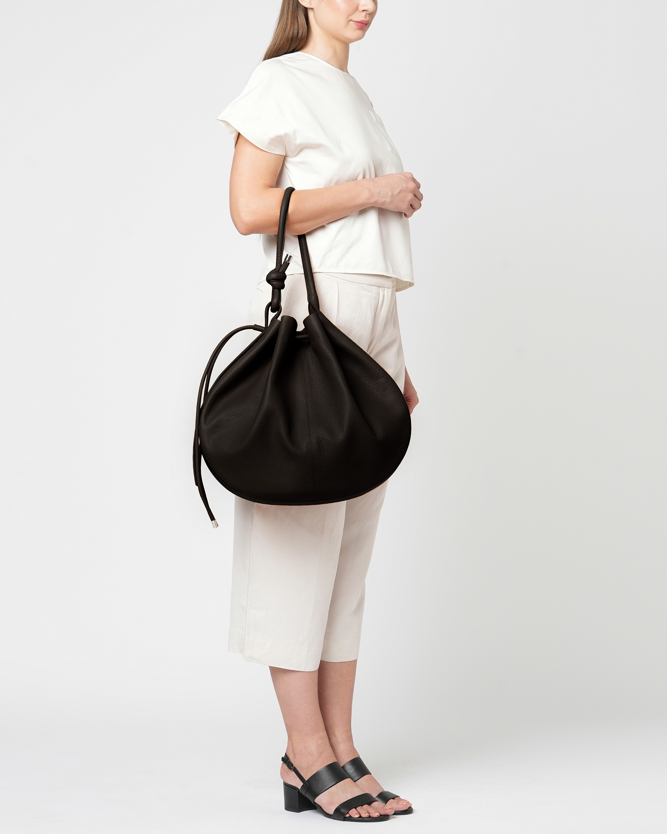 Ina Bag Large Pebble Black