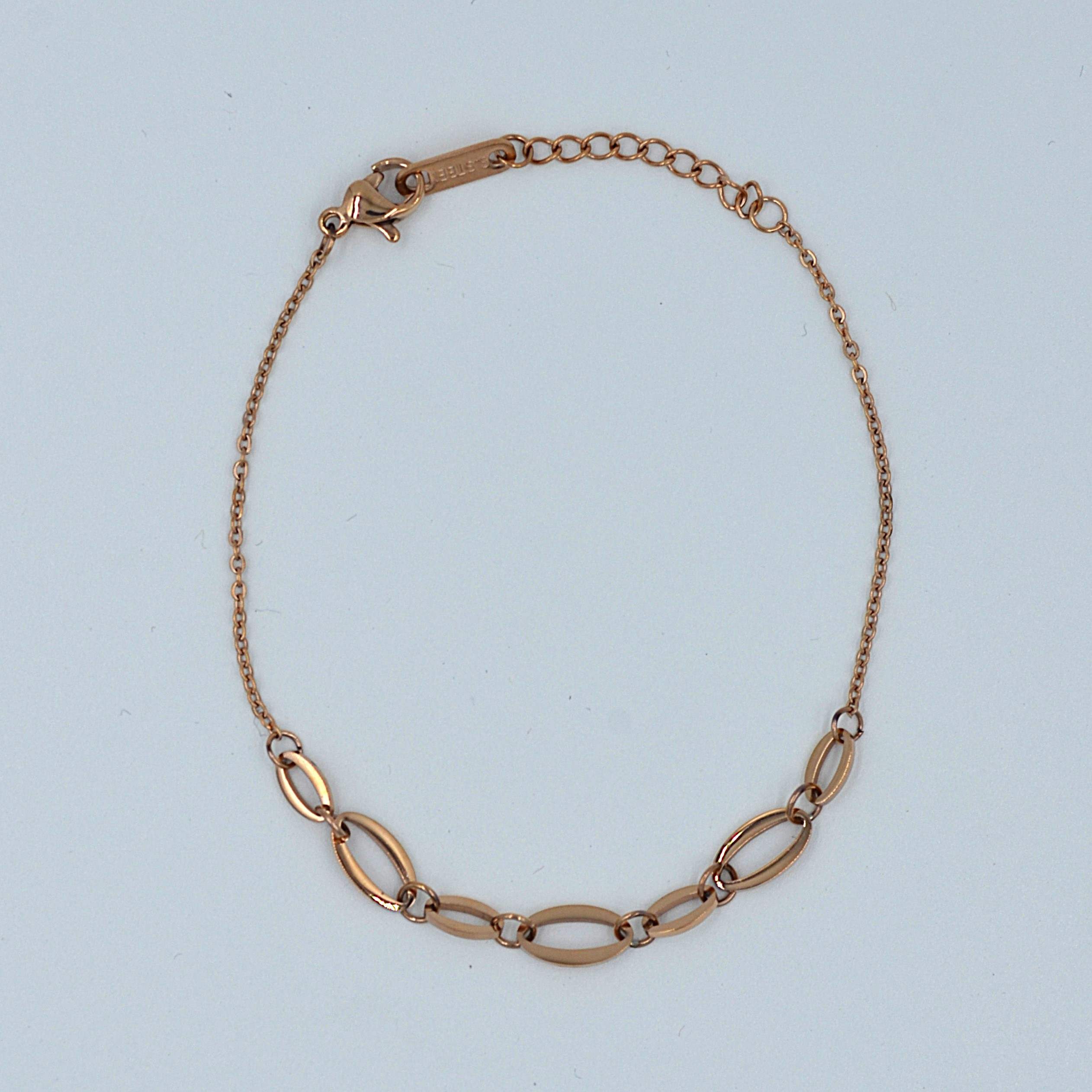 The Nila Rose Gold Interloop Bracelet