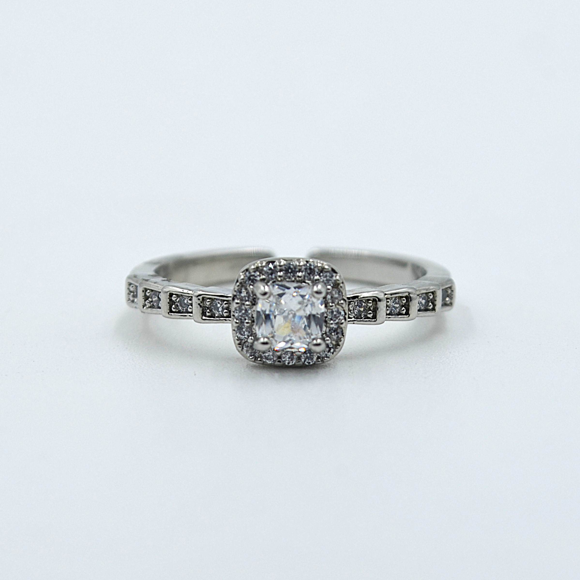 The Nila Silver Plated Solitaire American Diamond Ring