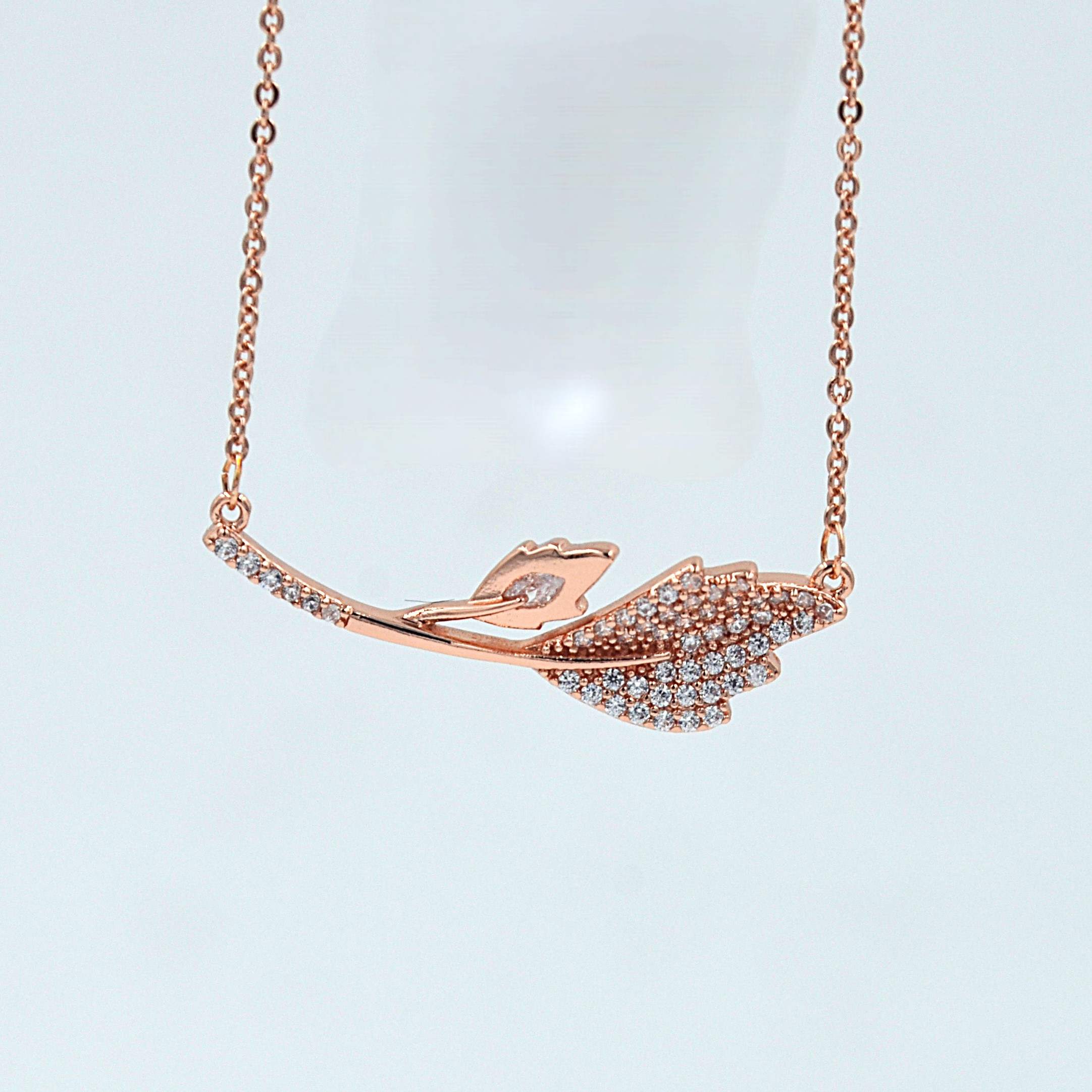 The Nila Rose Gold Leaf Design Stone Studded Chain