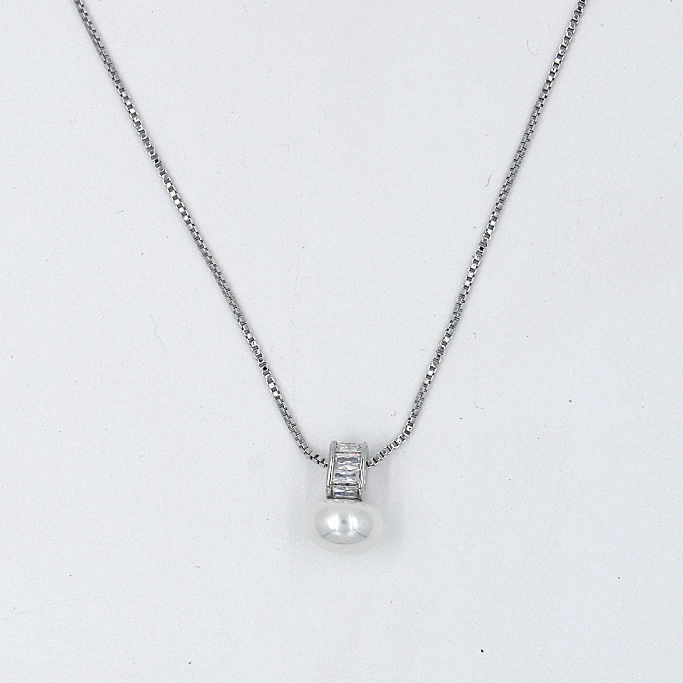 The Nila Silver Plated Pearl Pendant with Chain