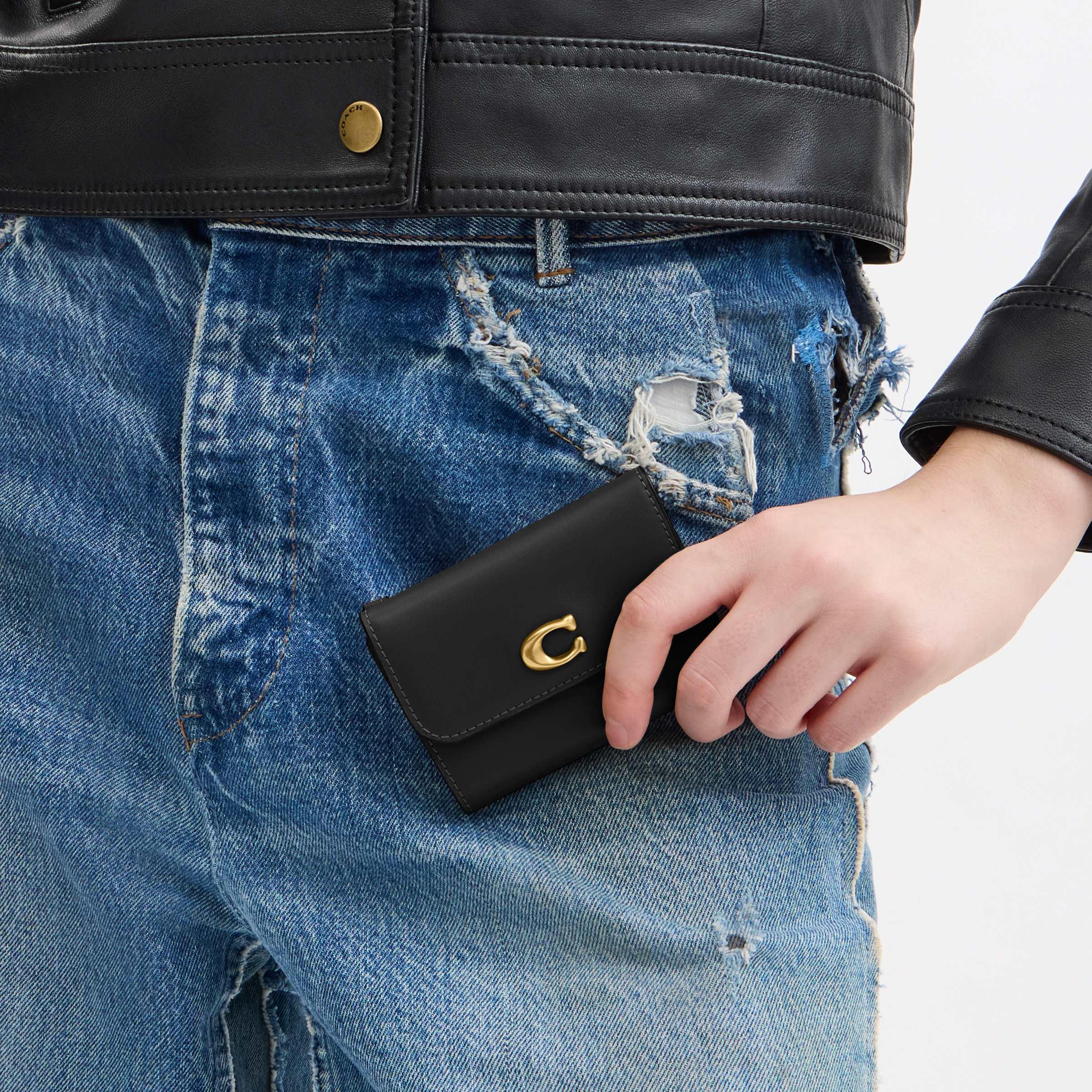 Essential Card Holder Wallet