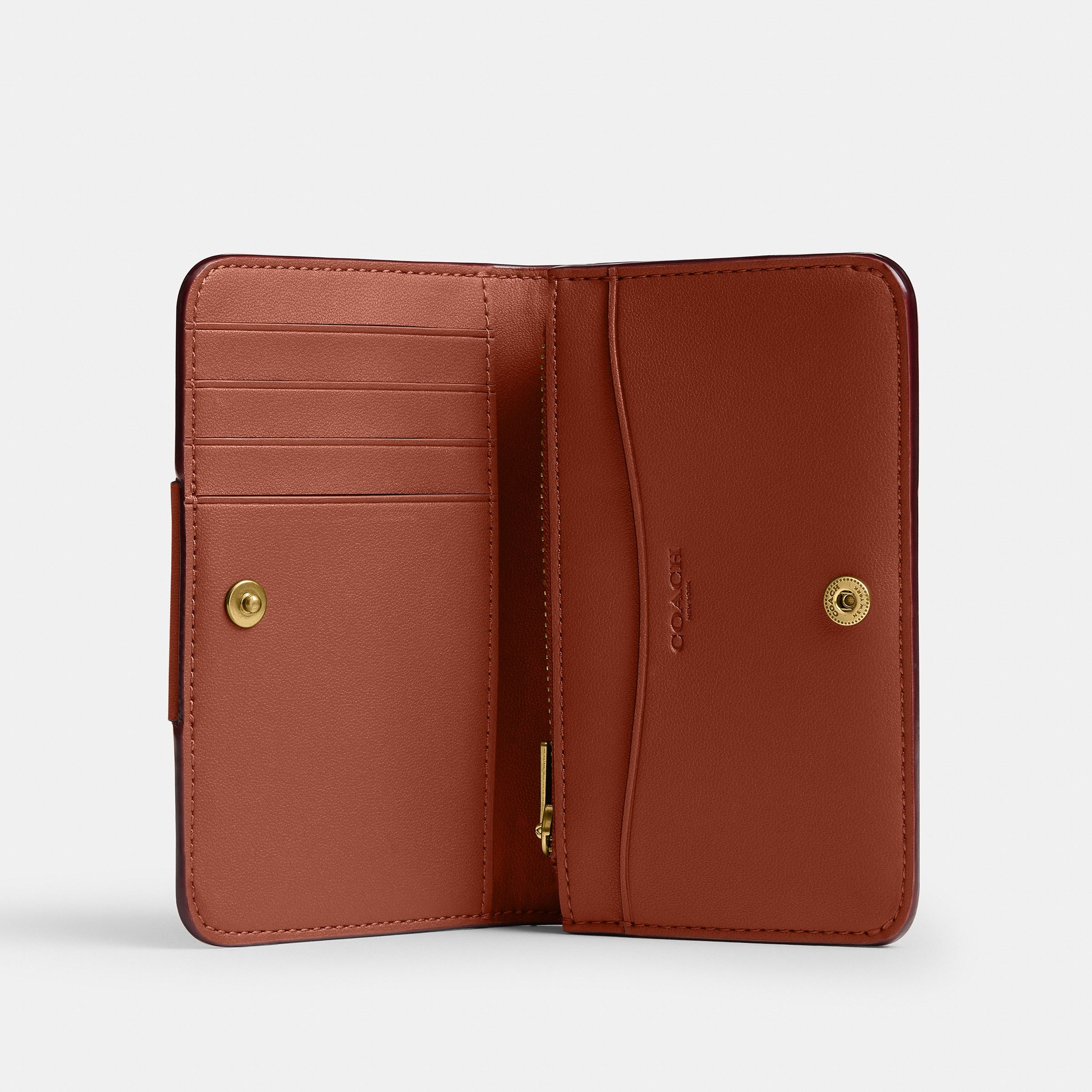 Essential Slim Card Case In Signature UpcraftedLeather