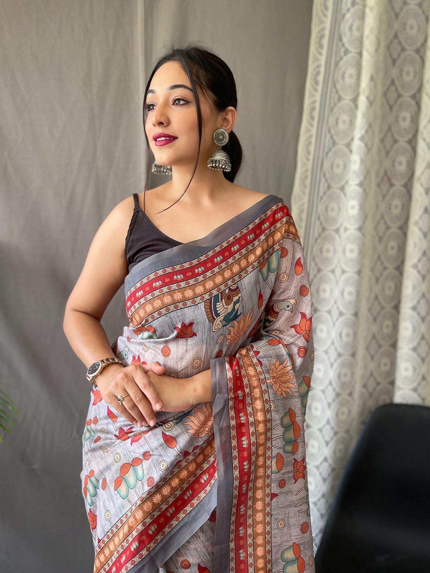 Tasarika Women Cotton Pure malai Cotton Kalamkari Prints Grey Saree kadambari_Grey