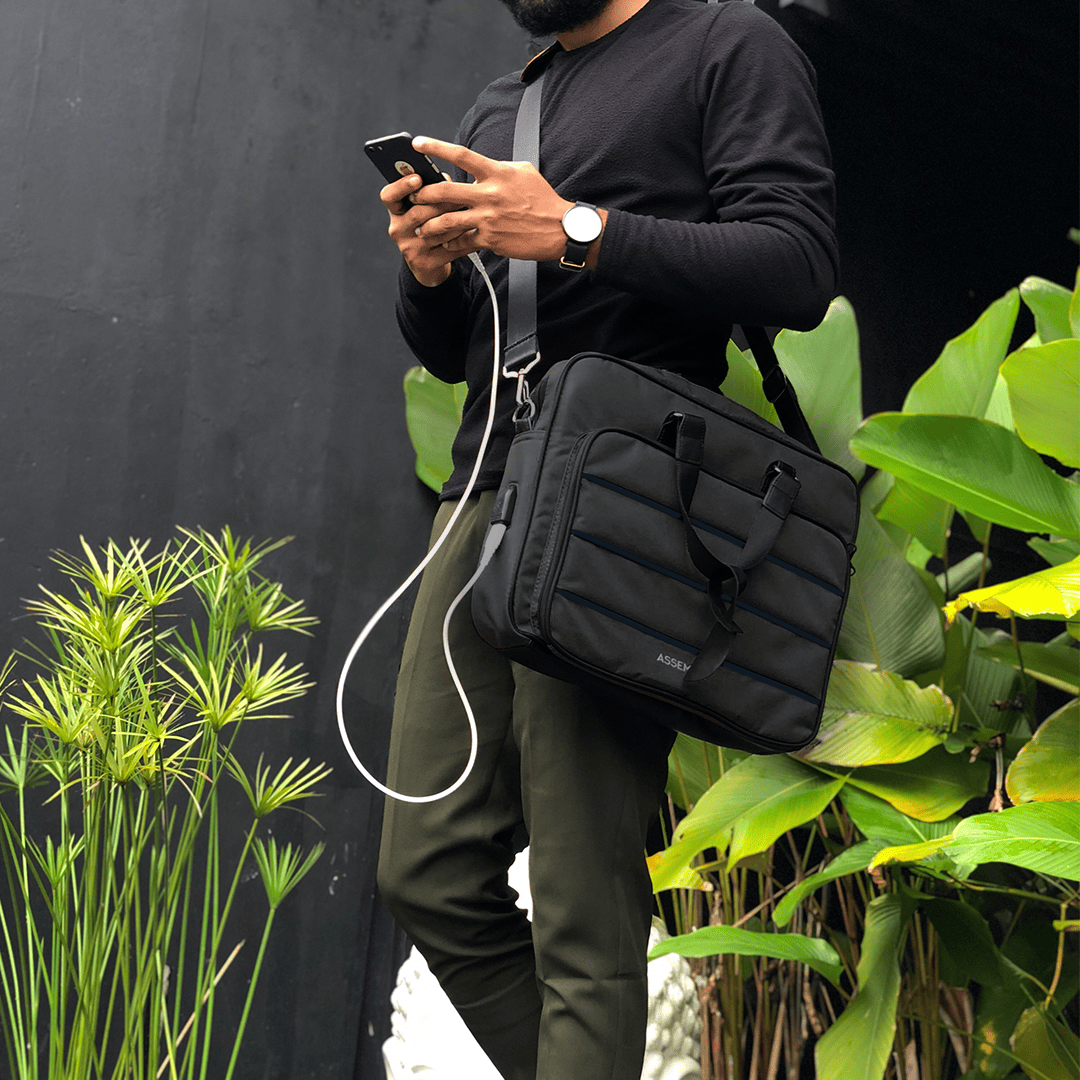 Overnighter Trolley and Laptop Messenger Bag Combo - Black