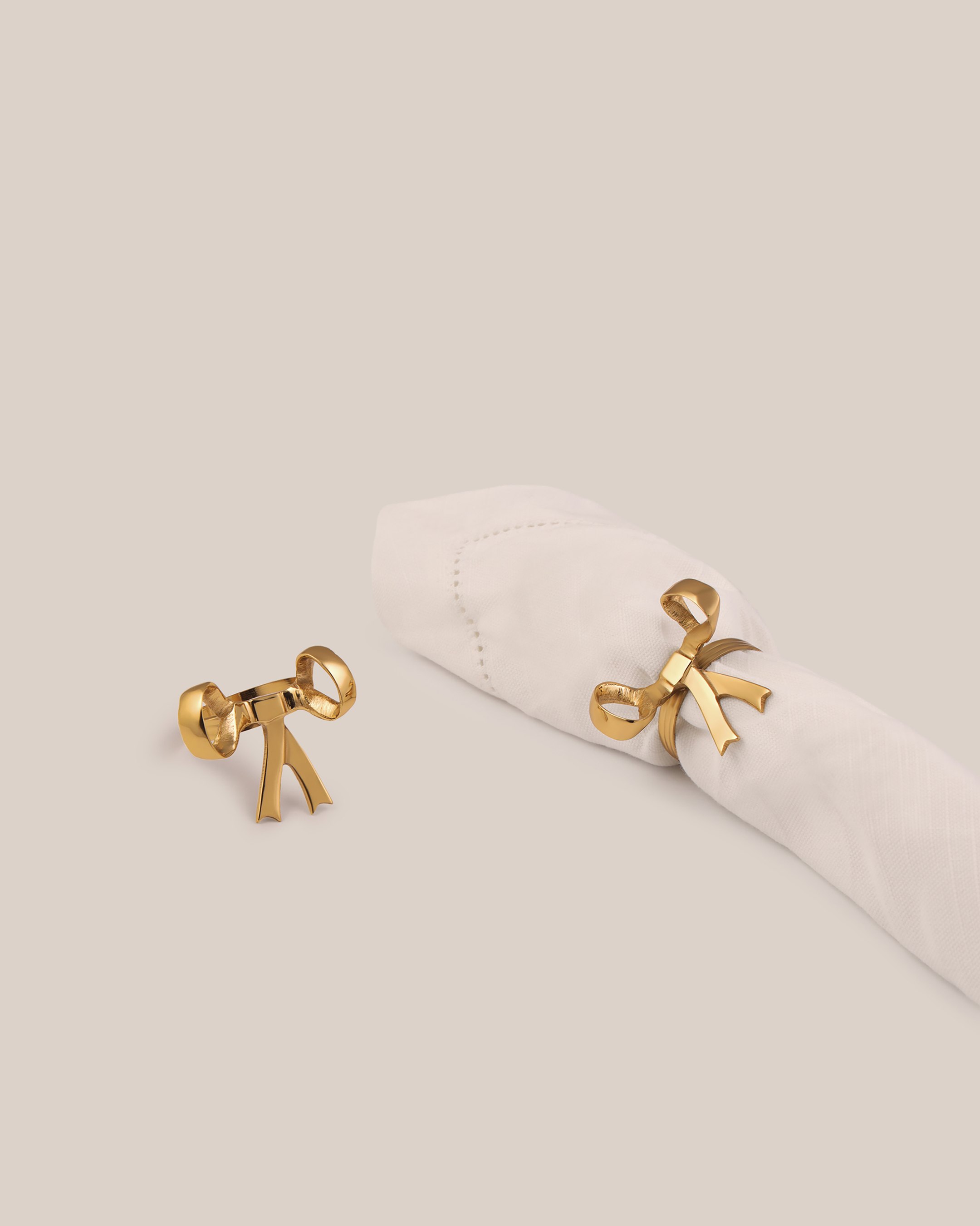 Gold Bow Napkin Rings
