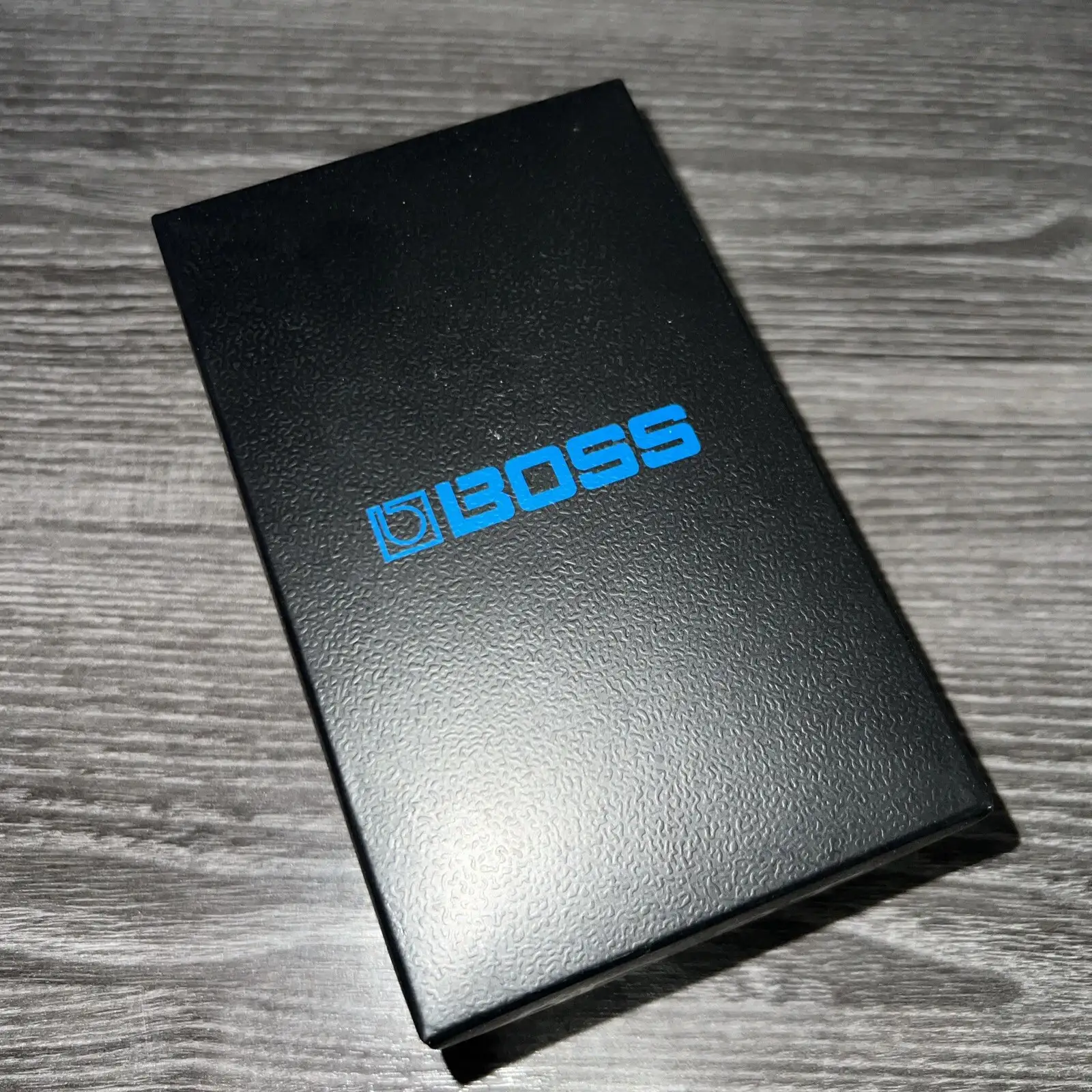 BOSS DD-3T Digital Delay Pedal with Tap Tempo and Short Loop 3