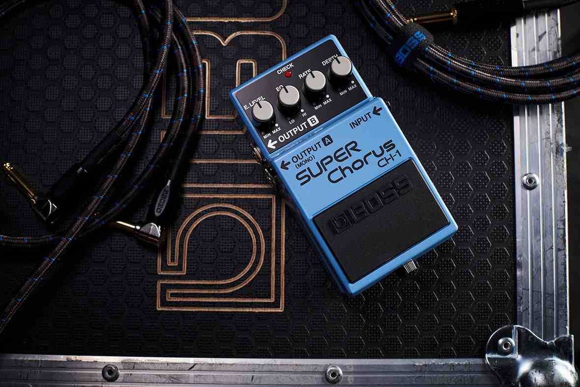 Boss CH-1 Super Chorus Guitar and Bass Effects Pedal 5