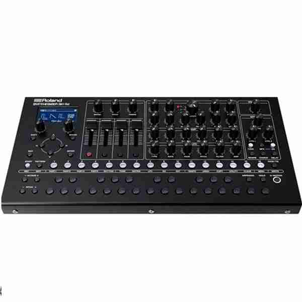 مُركِّب أصوات مكتبي Roland SH-4d مع 11 نموذج OSC ومُسلسِل الحركة 4