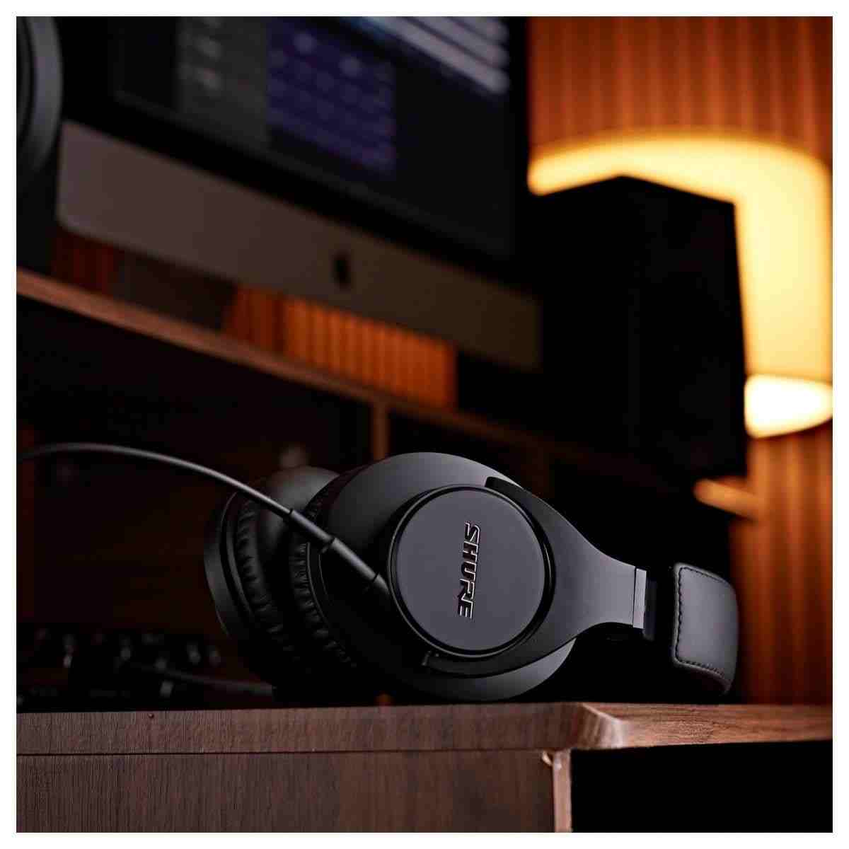 سماعات استوديو احترافية مغلقة الظهر Shure SRH440A للتسجيل والمراقبة الصوتية 2