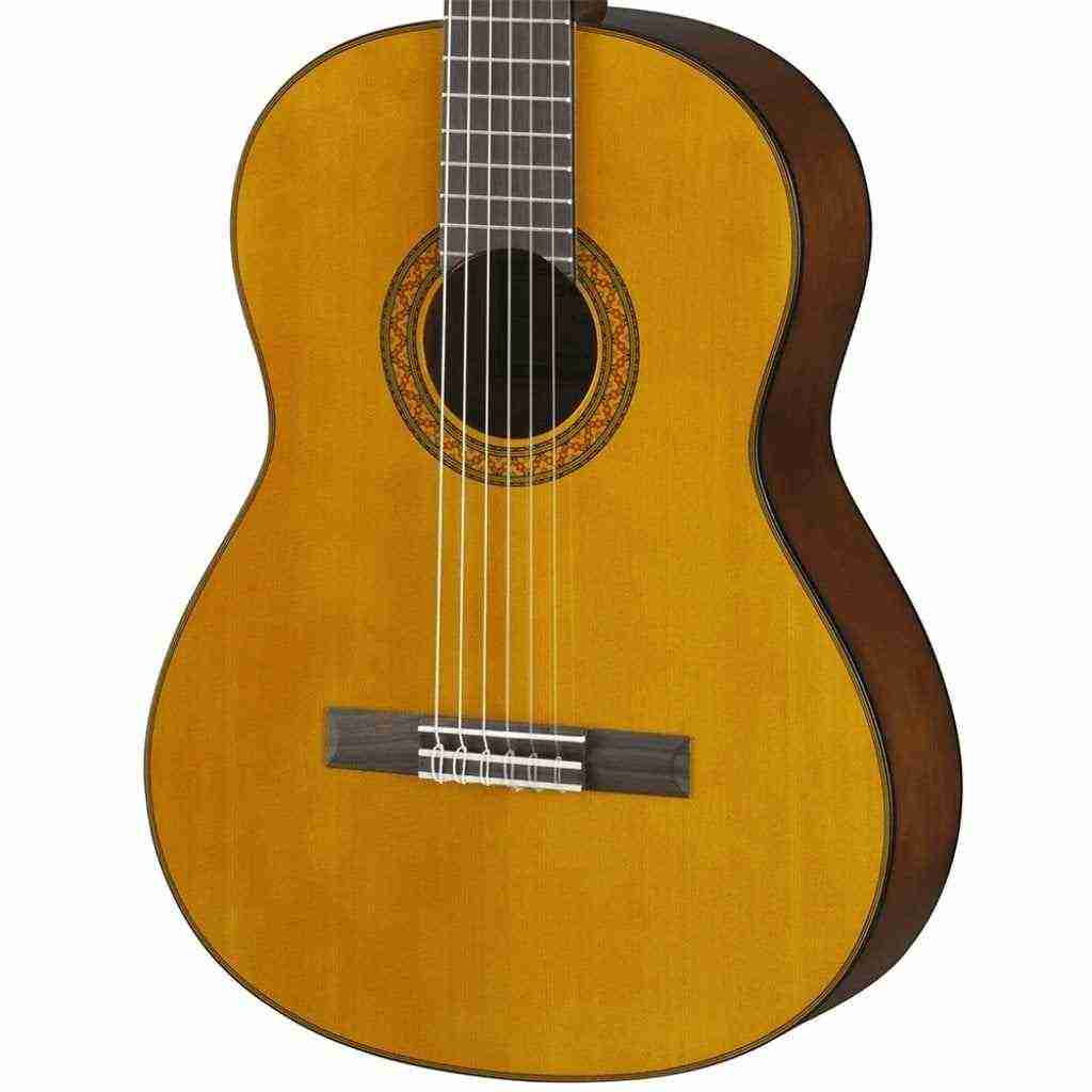 Yamaha C-70 Full-Size 6-String Nylon Classical Guitar, Natural Gloss 3