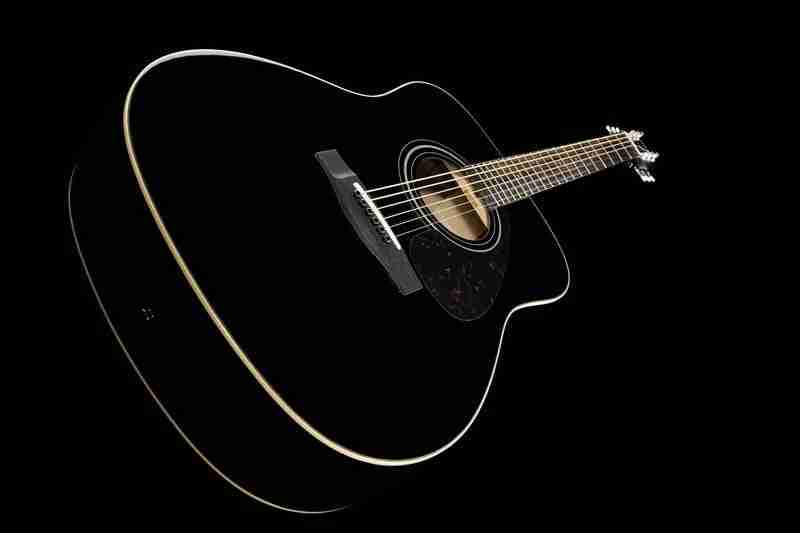 Yamaha F370 Dreadnought Acoustic Guitar 6-String Right-Handed in Black 5