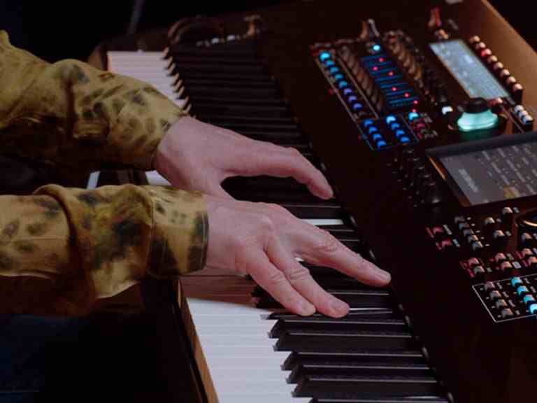 Yamaha Montage M8X 88-Key Synthesizer Music Workstation 8