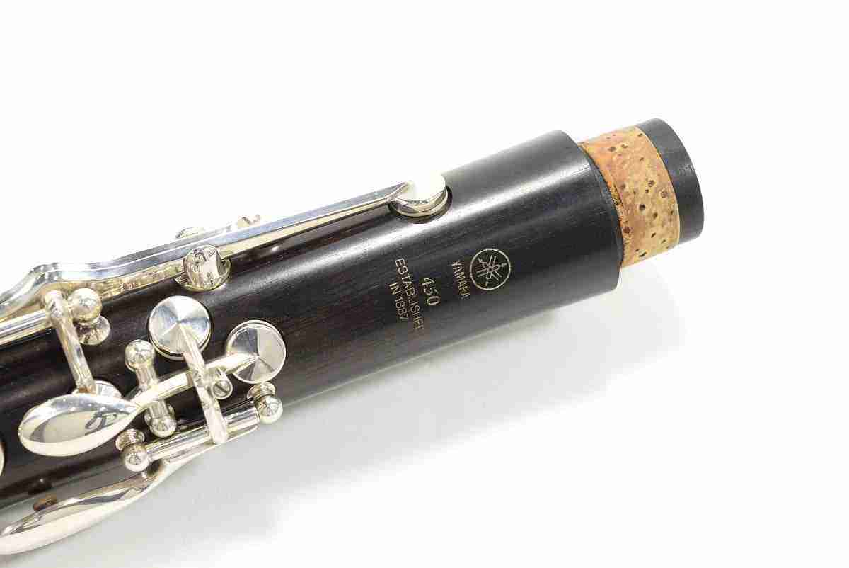 Yamaha YCL-450 Intermediate Bb Clarinet with Nickel-Plated Keys 3