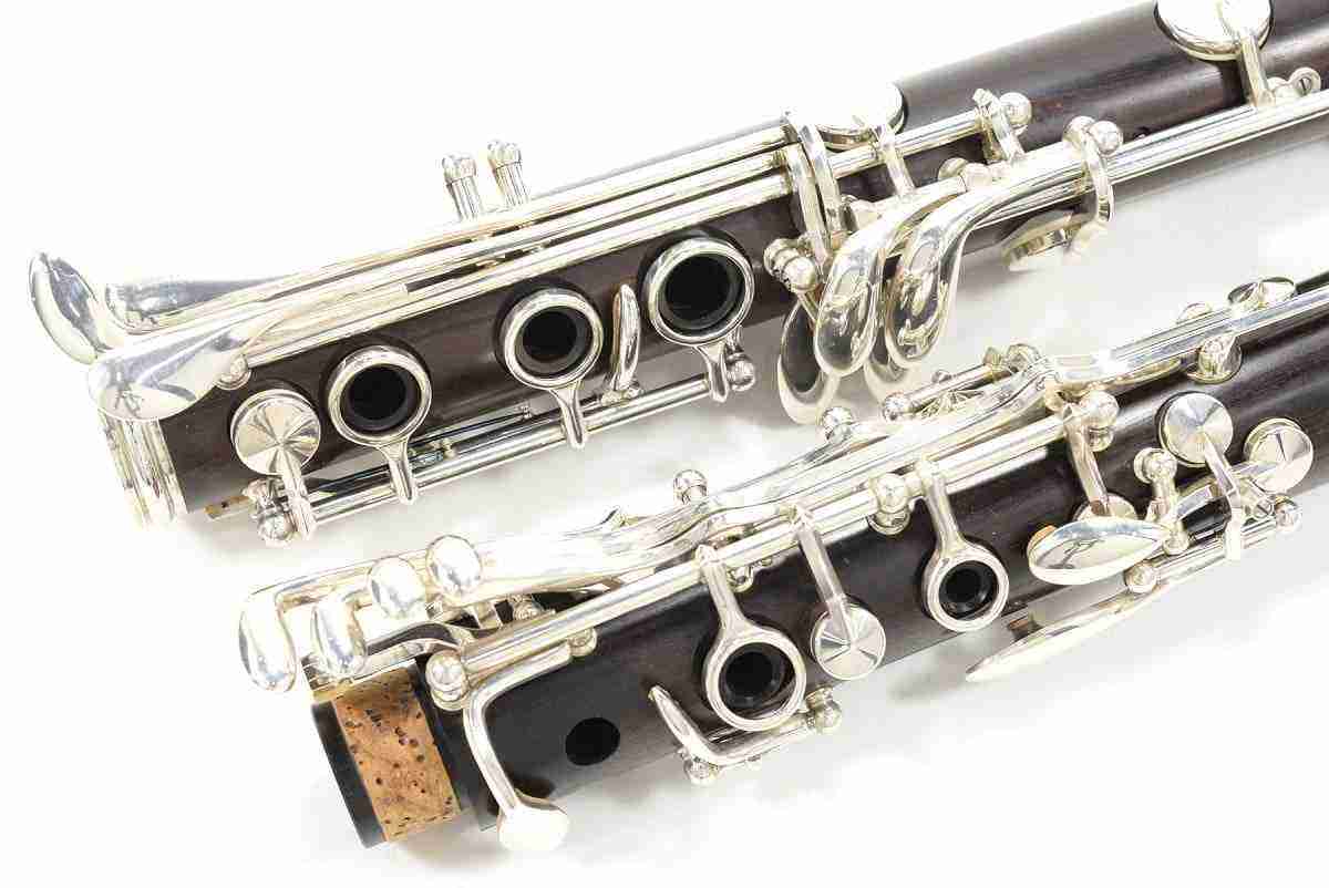 Yamaha YCL-450 Intermediate Bb Clarinet with Nickel-Plated Keys 4
