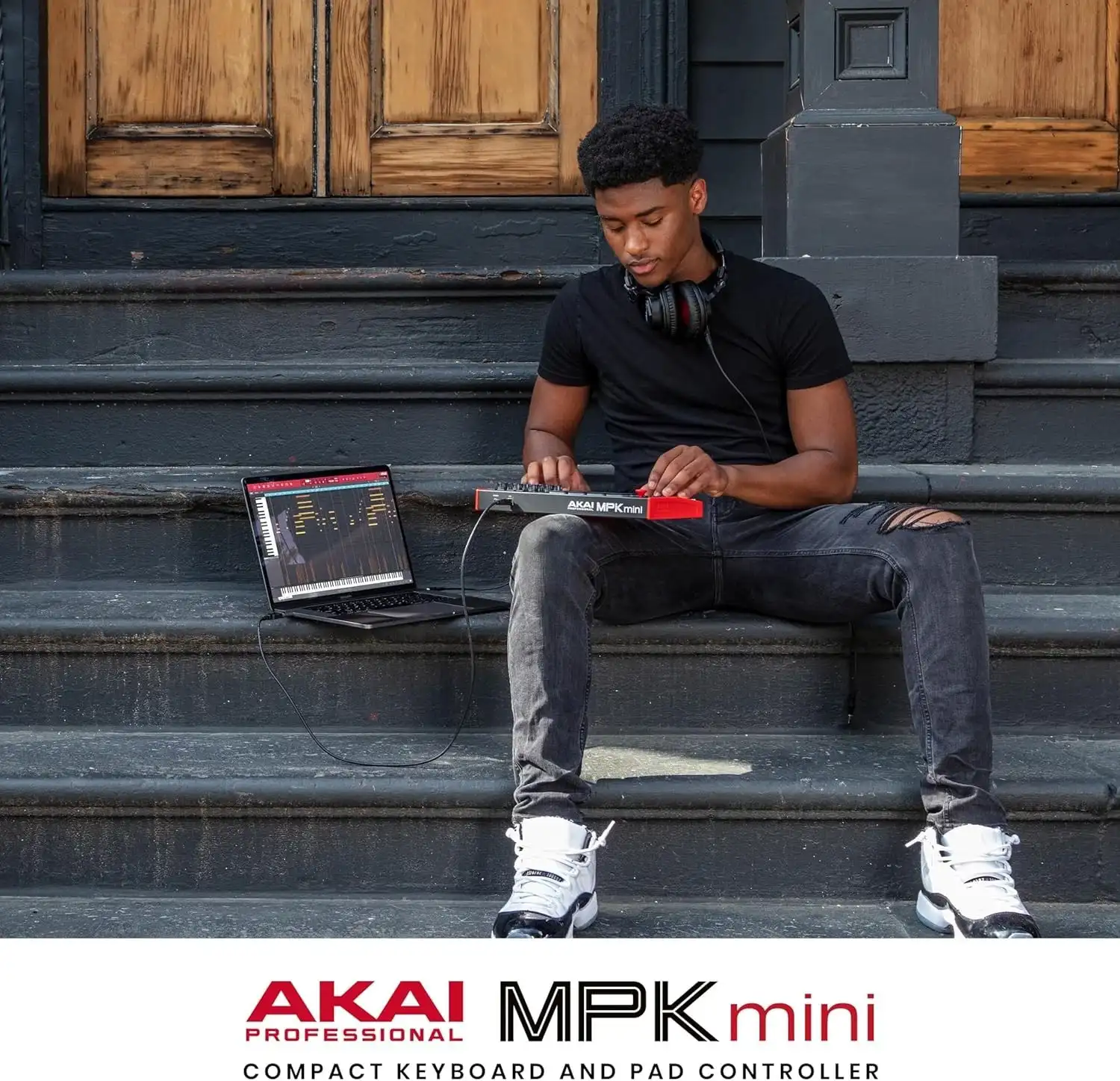 Akai Professional MPK Mini MK3 25-Key USB MIDI Keyboard Controller, Red 9