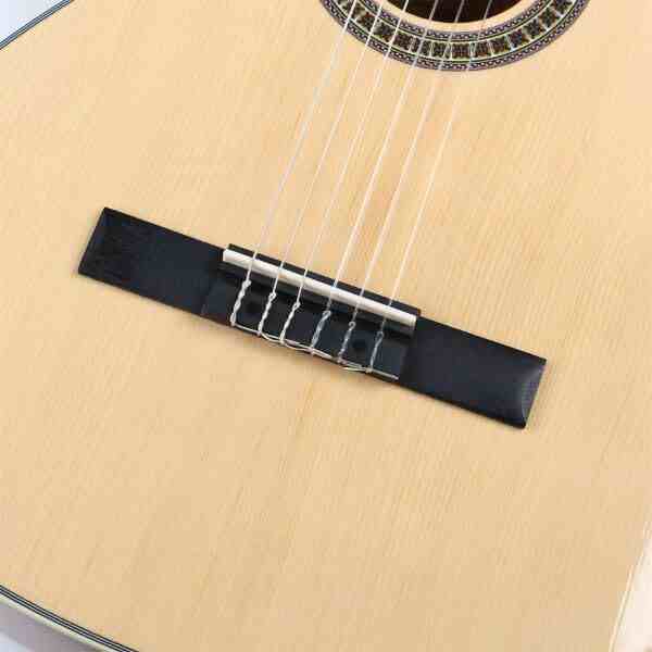 Unistar L-320-N Full Concert Size 6-String Classical Guitar, Natural 7