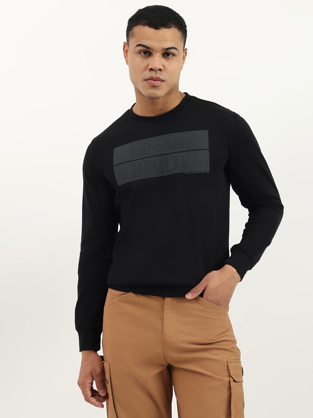 United Colors of Benetton Regular Fit Crew Neck Solid Tex Transfer Interlock Sweatshirt