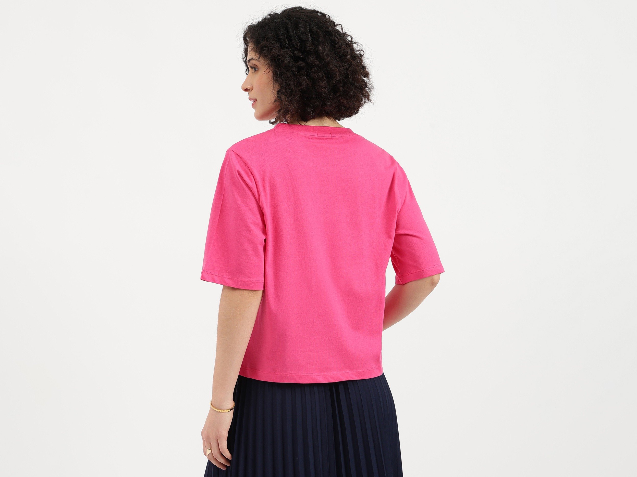 United Colors of Benetton Round Neck Solid Plutch Logo T-Shirt