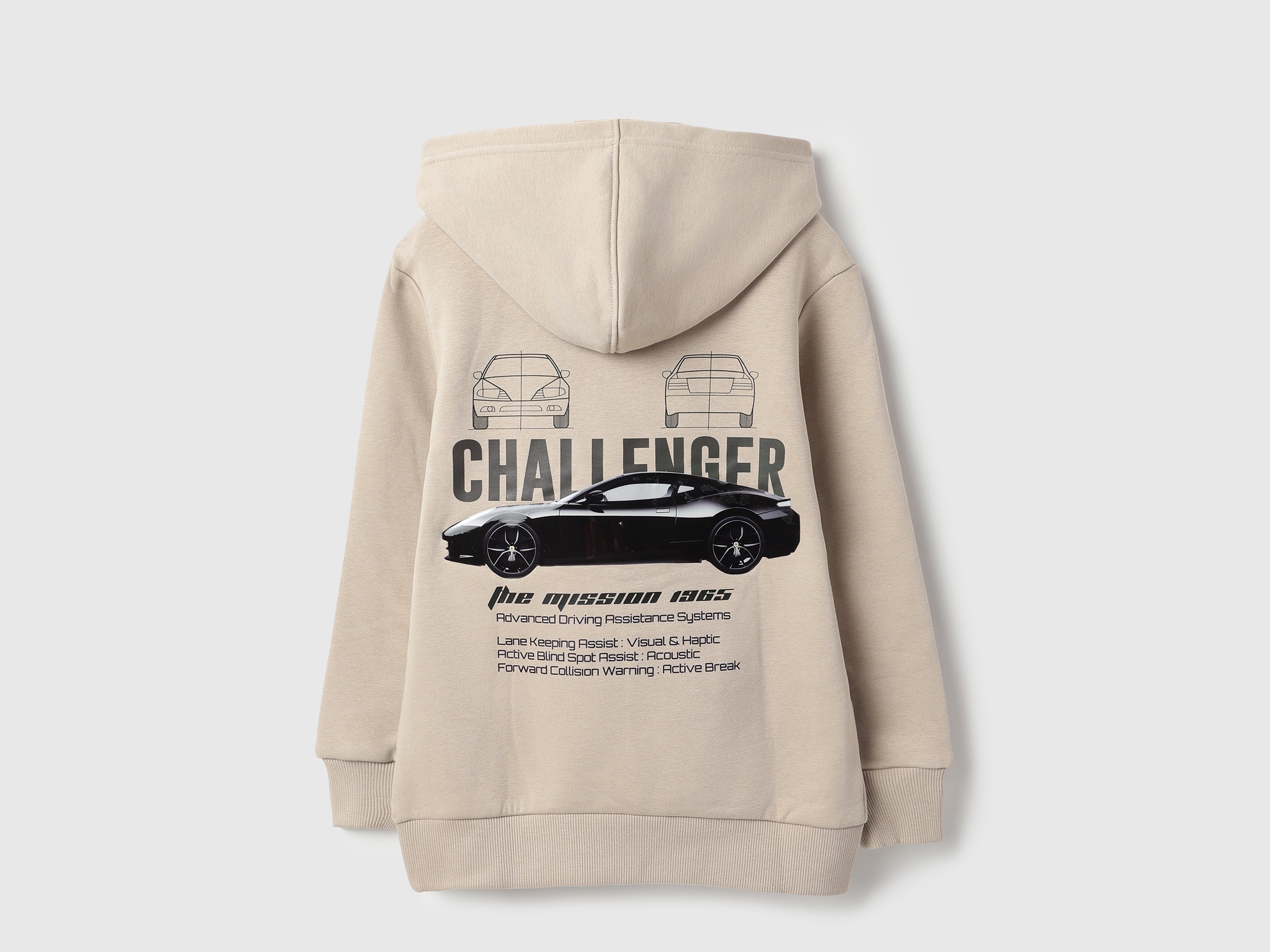 United Colors Of Benetton Regular Fit Hooded Neck Graphic Challenger Back Seamseal Sweatshirt