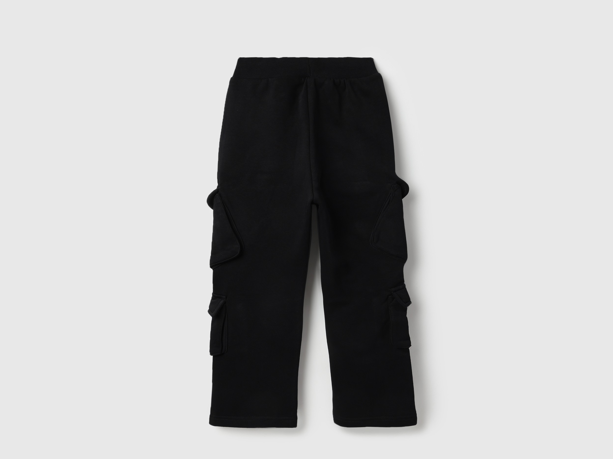 United Colors Of Benetton Solid Relaxed Fit Seamseal Cargo Trackpants