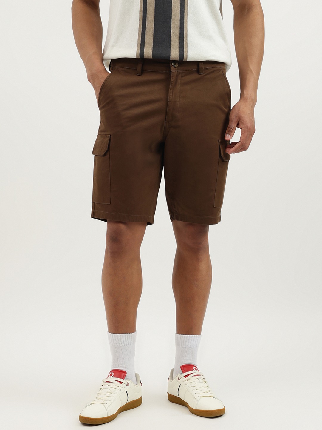United Colors of Benetton Solid Comfort Fit Cargo Shorts