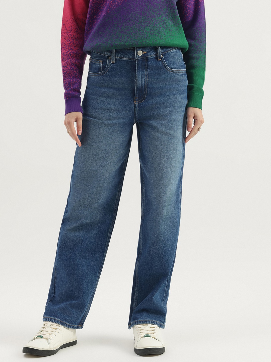 United Colors of Benetton Solid Straight Fit Whiskering Denim Jeans