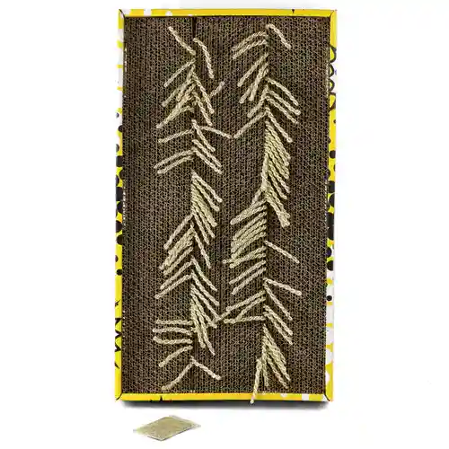 Barkbutler Fofos Comic String Scratcher Toy for Cats