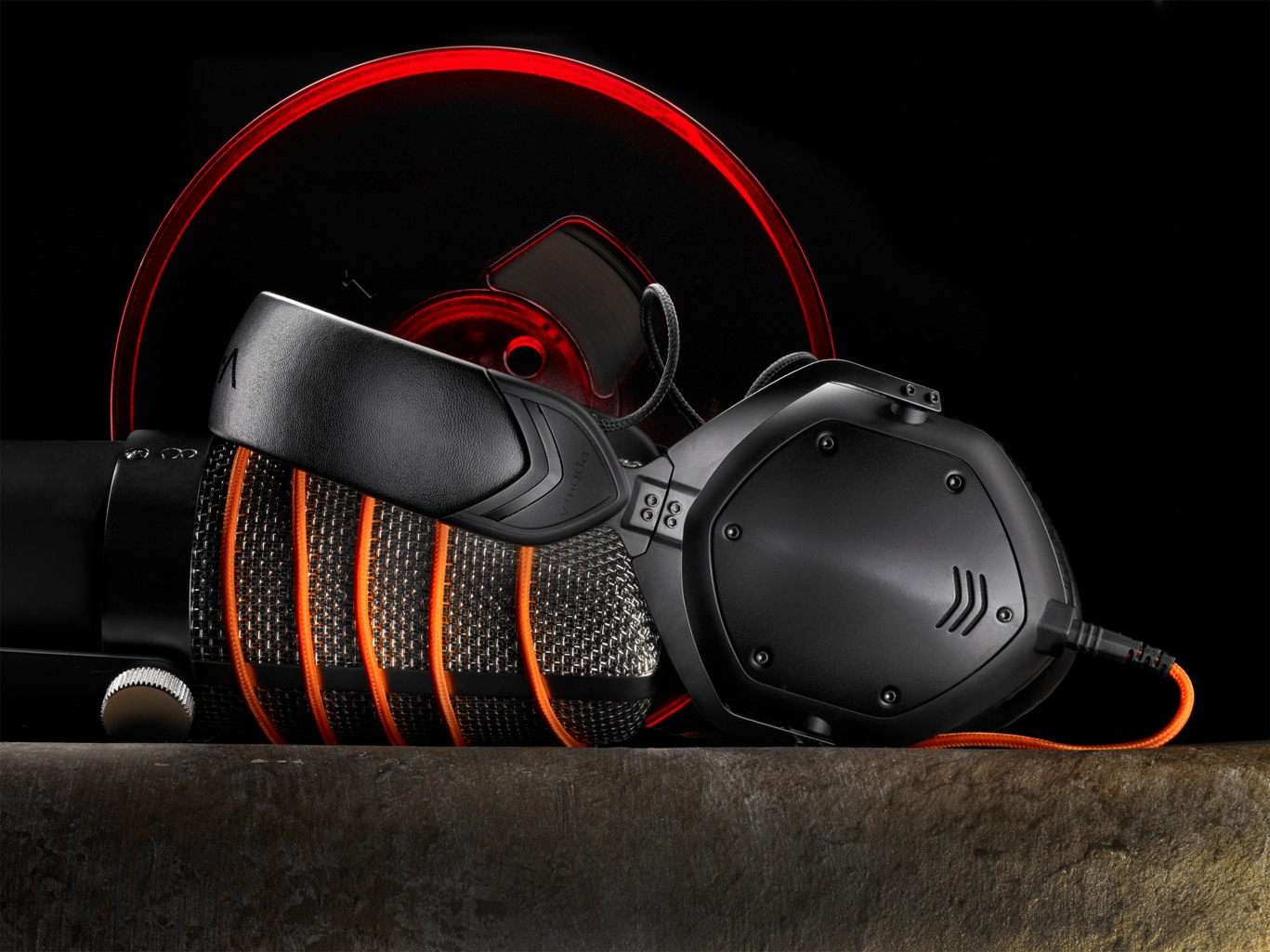 V-MODA Crossfade M-100 Master Over-Ear Studio & DJ Headphones (Matte Black) 6