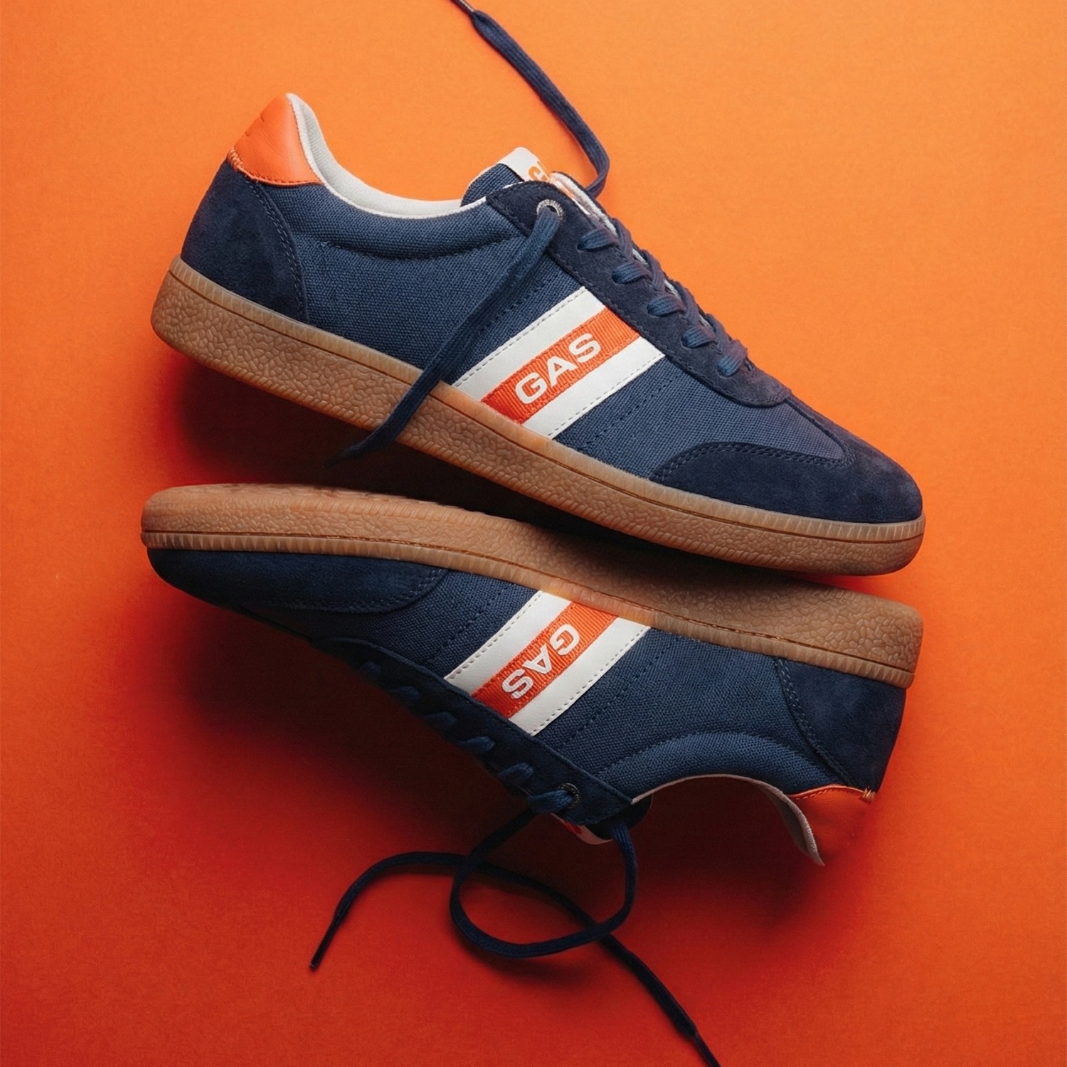 Men AltoDrive Blue orange Sneakers