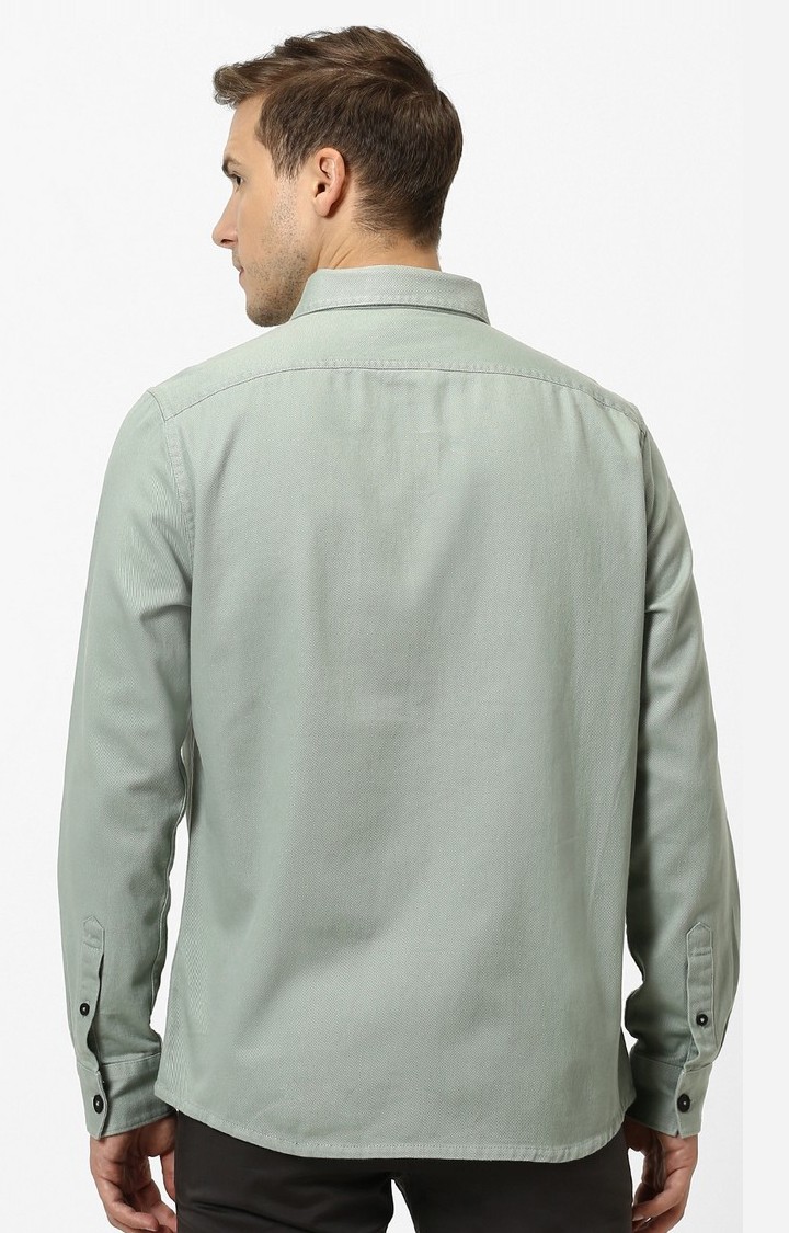 Men's Green Solid Casual Shirts